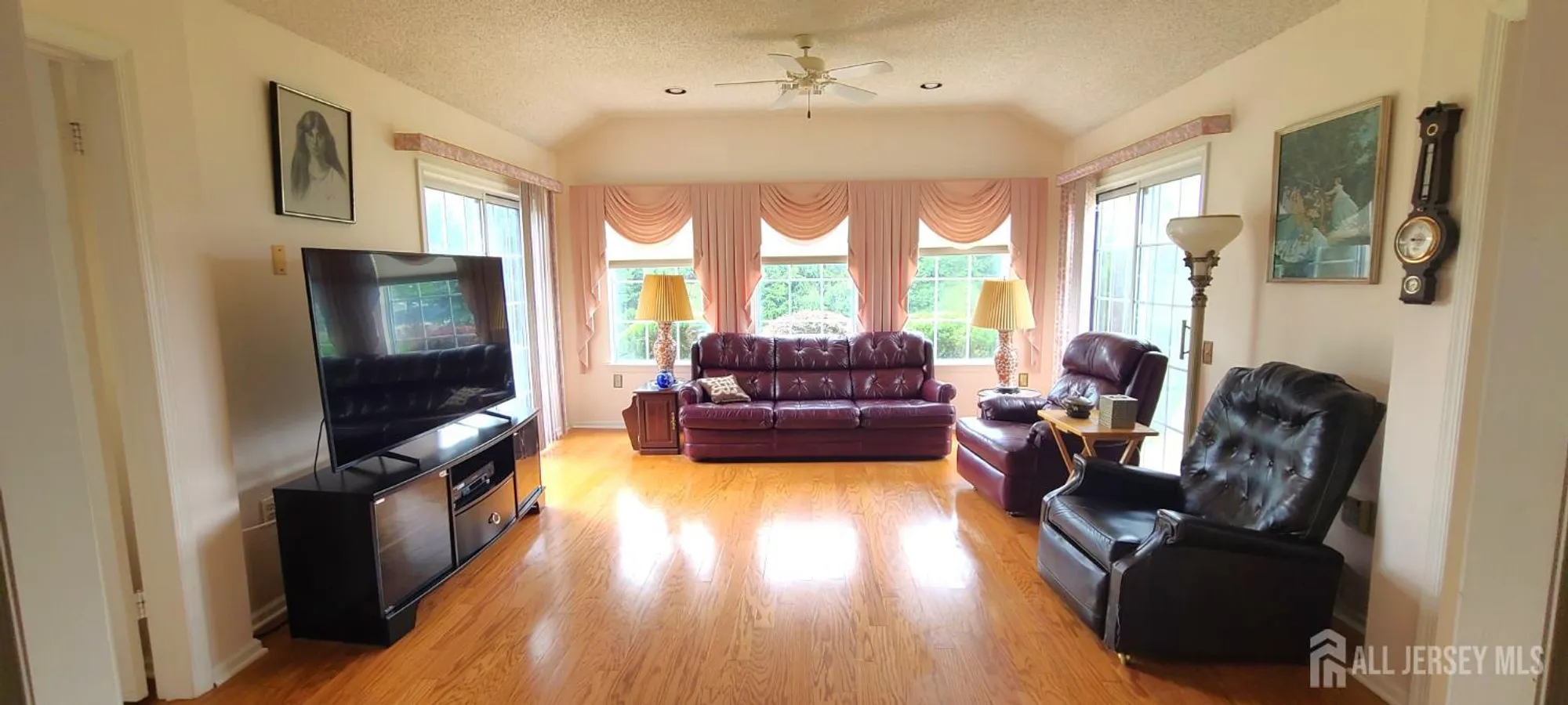 Property Slideshow image 9 of 22 | 666a azalea plz # 666a, Monroe, NJ, 08831