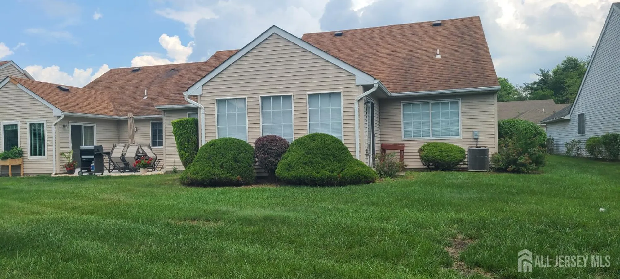 Property Slideshow image 20 of 22 | 666a azalea plz # 666a, Monroe, NJ, 08831