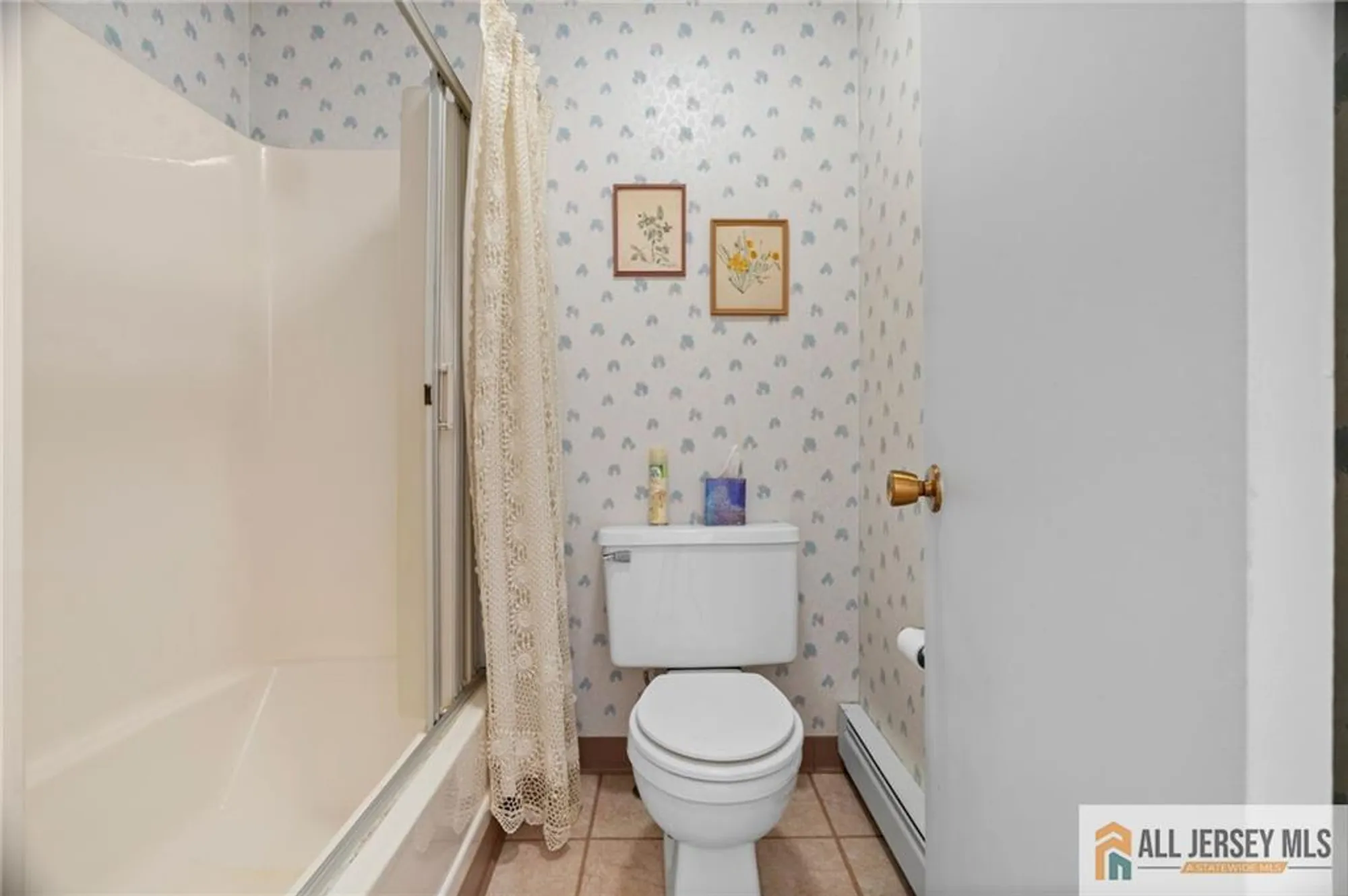 Property Slideshow image 18 of 26 | 96 salix plz 96c, Monroe, NJ, 08831