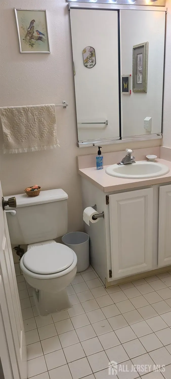 Property Slideshow image 18 of 22 | 666a azalea plz # 666a, Monroe, NJ, 08831