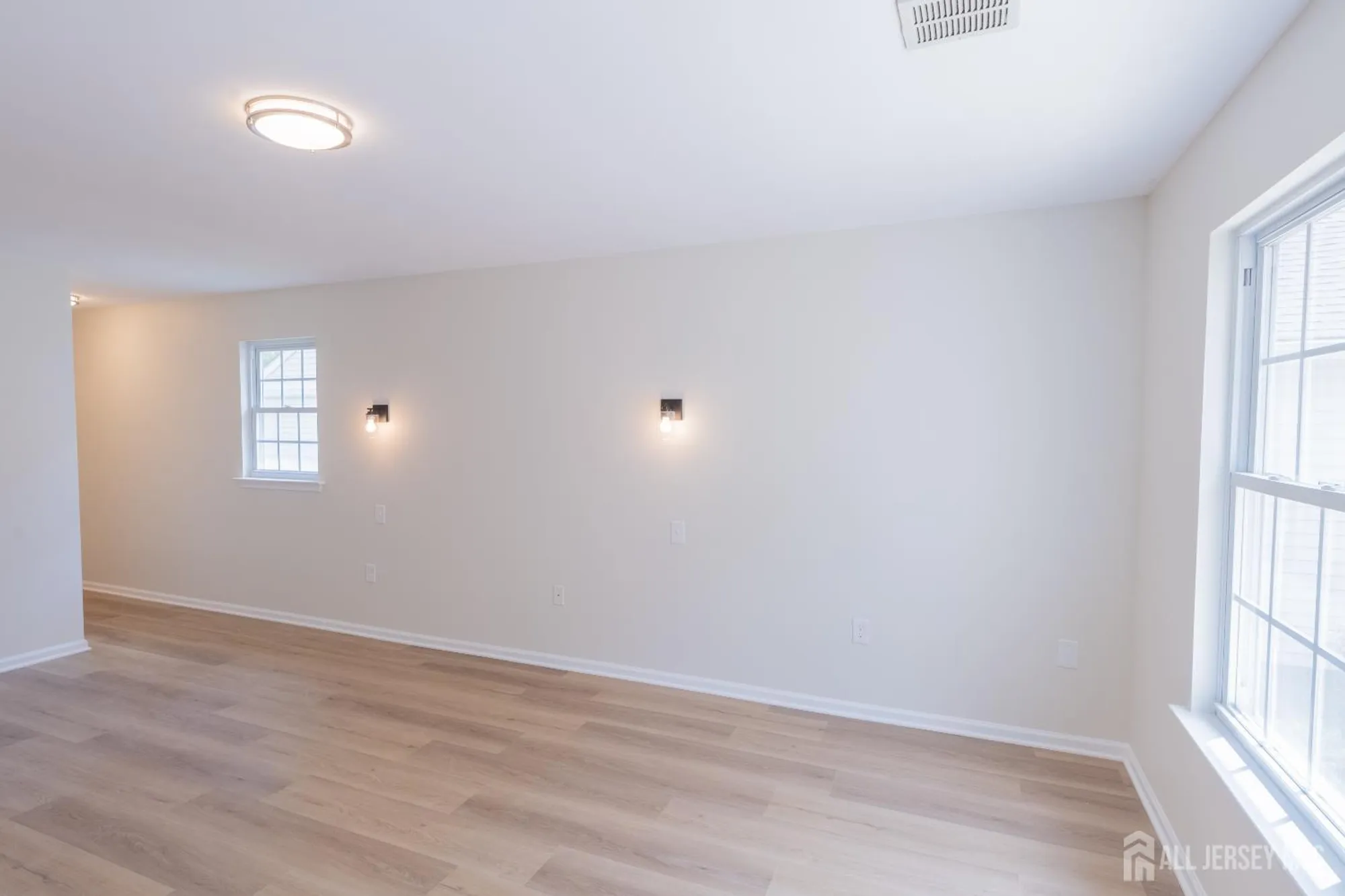 Property Slideshow image 41 of 67 | 218 n pondview blvd, Monroe, NJ, 08831