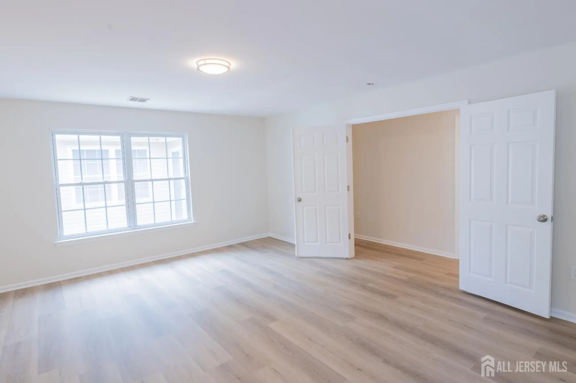 Property Slideshow image 39 of 67 | 218 n pondview blvd, Monroe, NJ, 08831