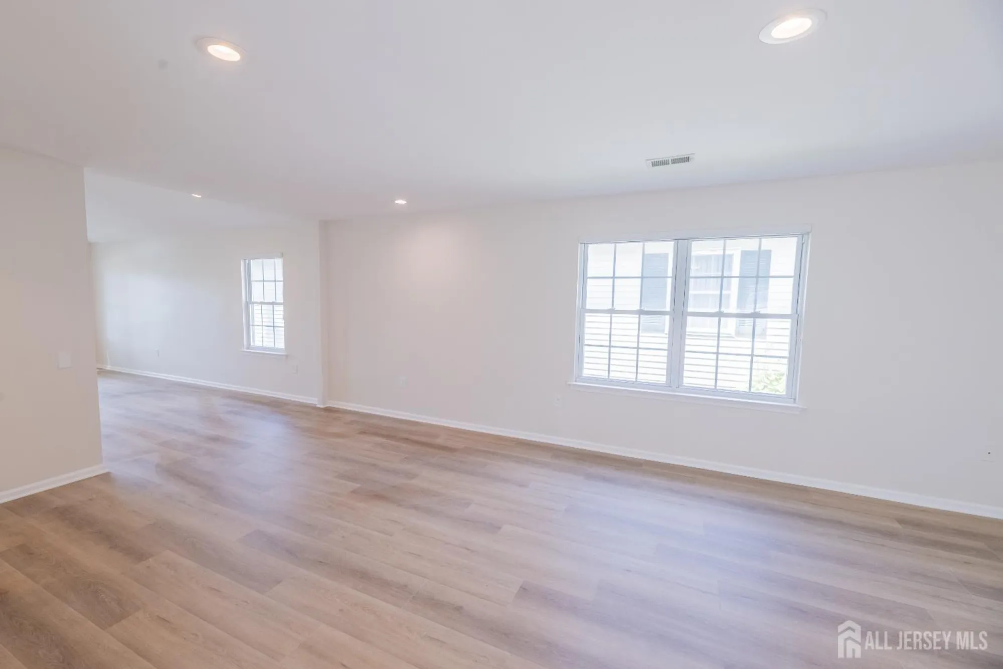 Property Slideshow image 32 of 67 | 218 n pondview blvd, Monroe, NJ, 08831