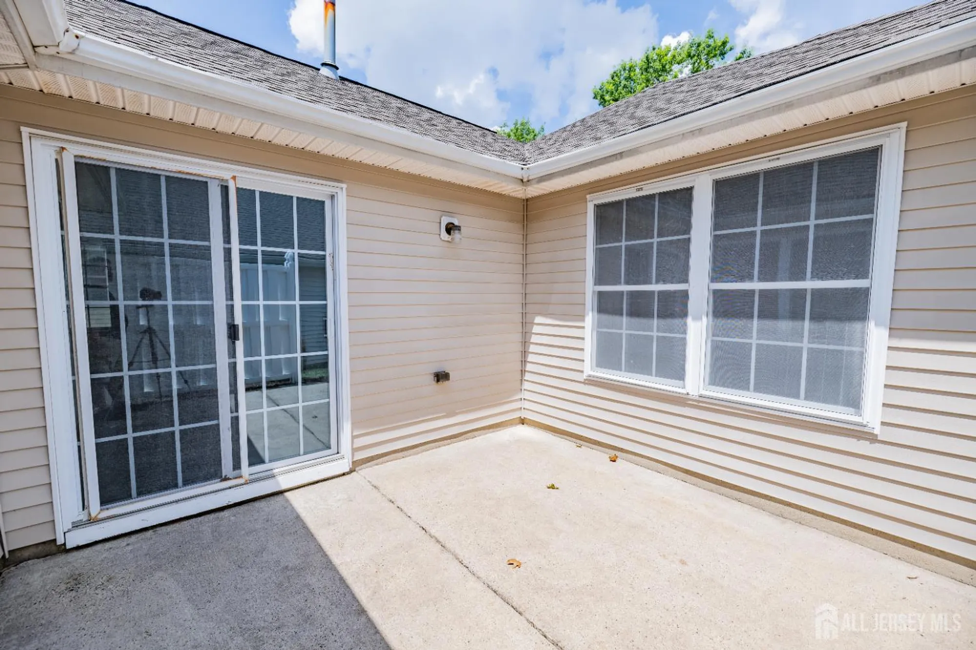 Property Slideshow image 62 of 67 | 218 n pondview blvd, Monroe, NJ, 08831