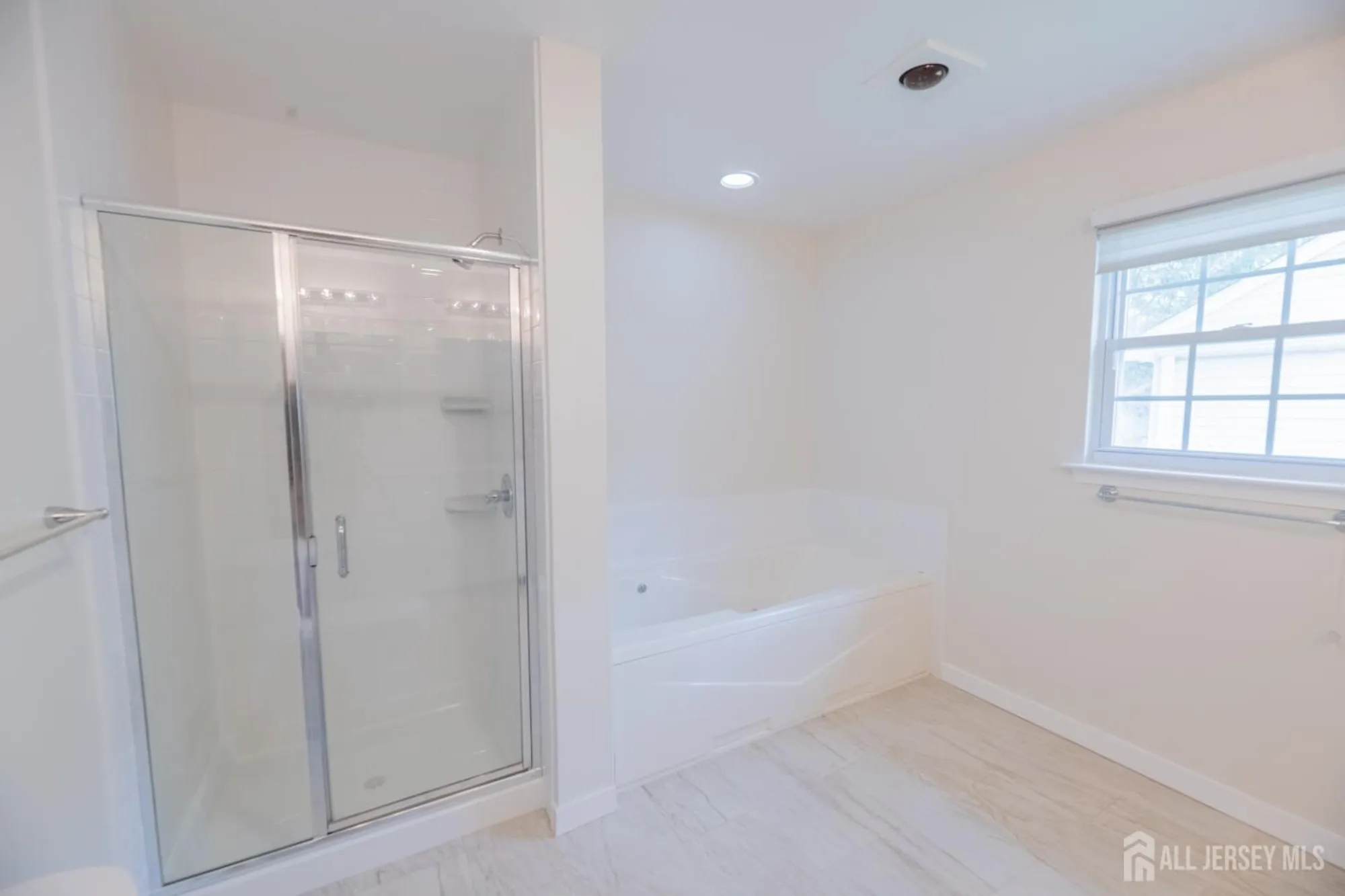 Property Slideshow image 49 of 67 | 218 n pondview blvd, Monroe, NJ, 08831