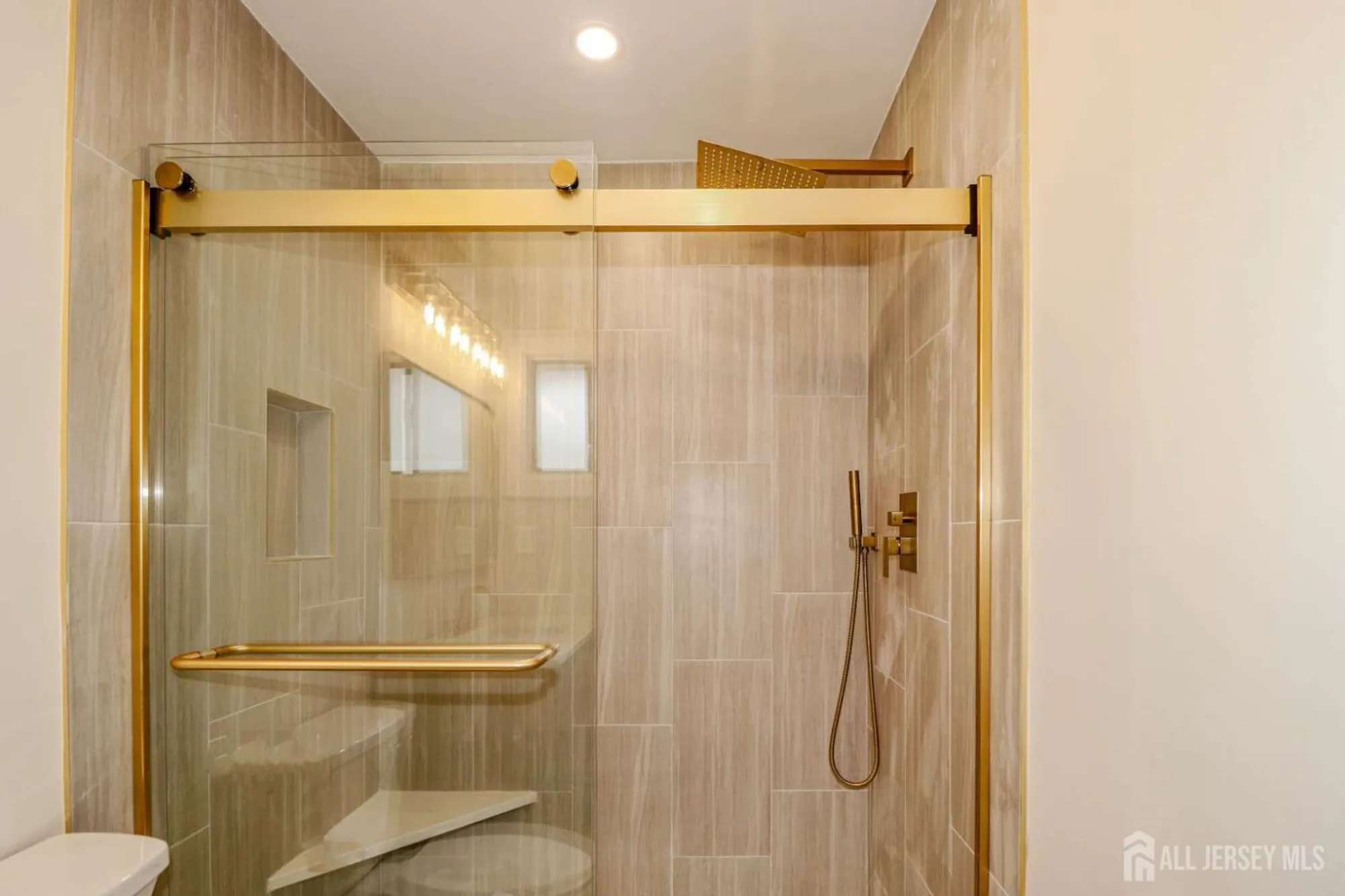 Property Slideshow image 14 of 22 | 94 salix plz a, Monroe, NJ, 08831