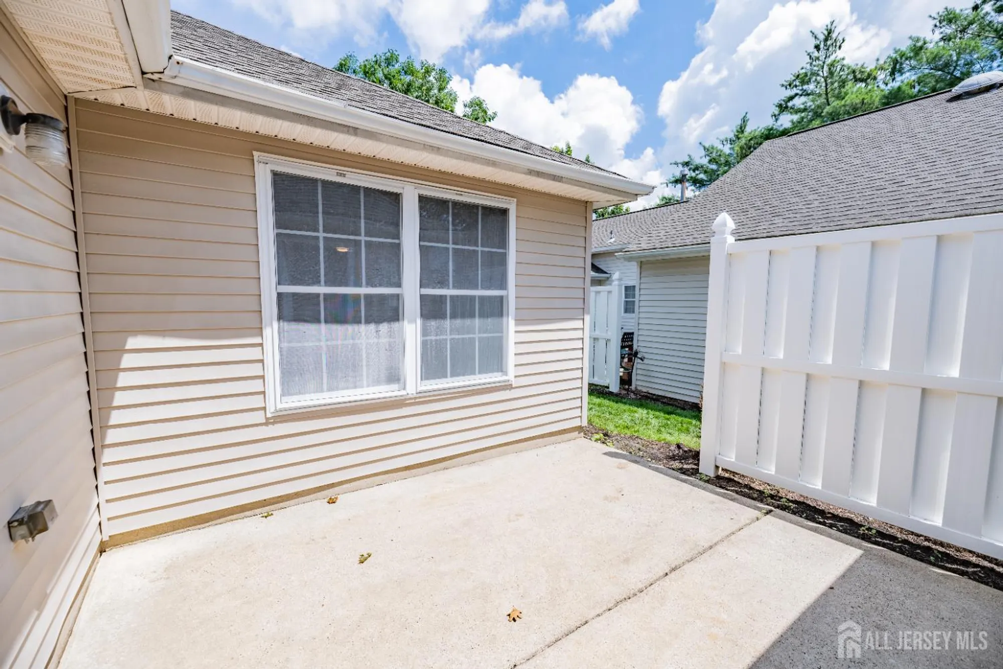 Property Slideshow image 61 of 67 | 218 n pondview blvd, Monroe, NJ, 08831