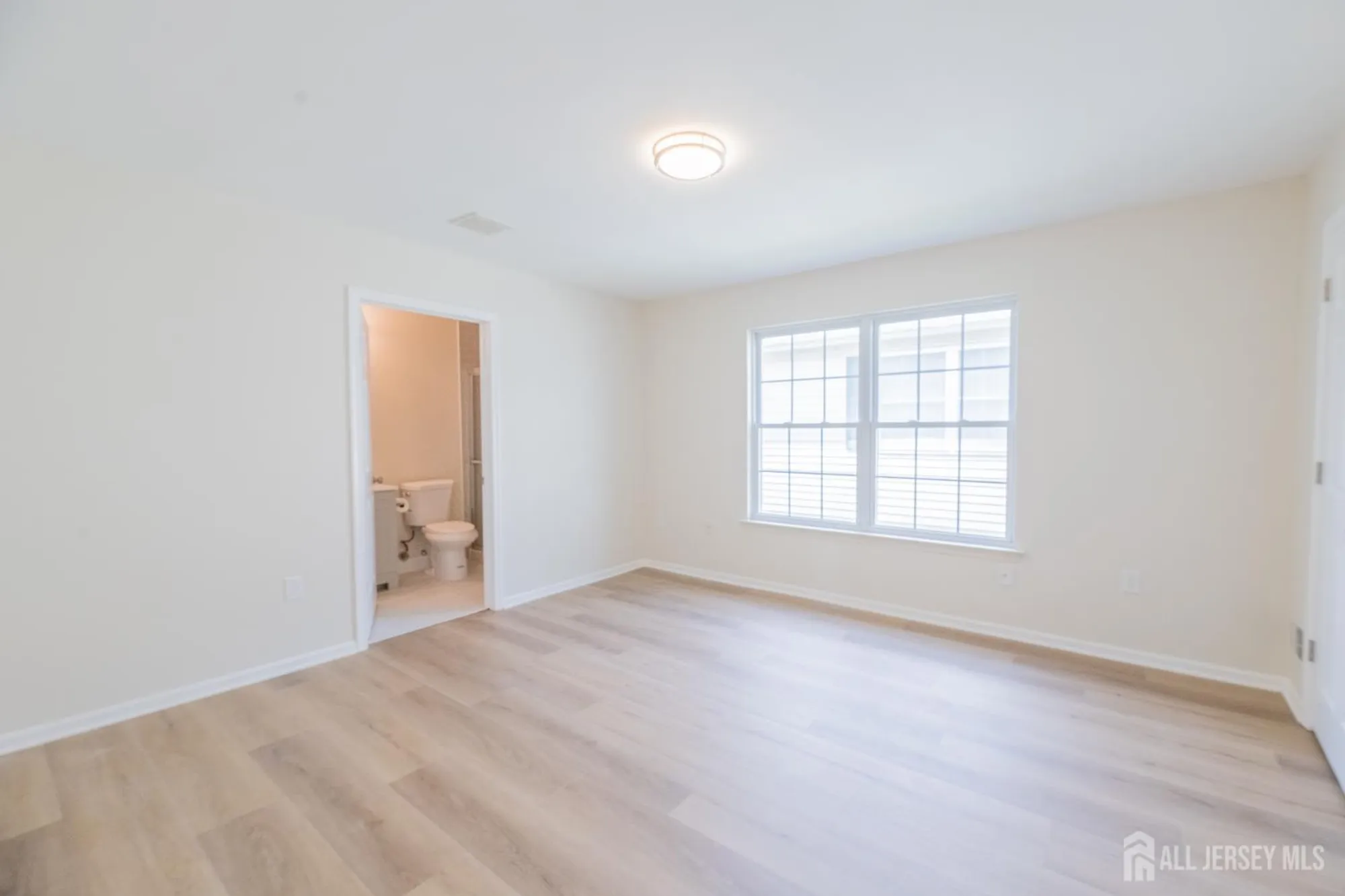 Property Slideshow image 50 of 67 | 218 n pondview blvd, Monroe, NJ, 08831