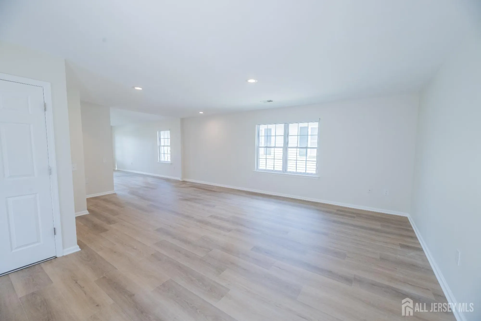 Property Slideshow image 27 of 67 | 218 n pondview blvd, Monroe, NJ, 08831