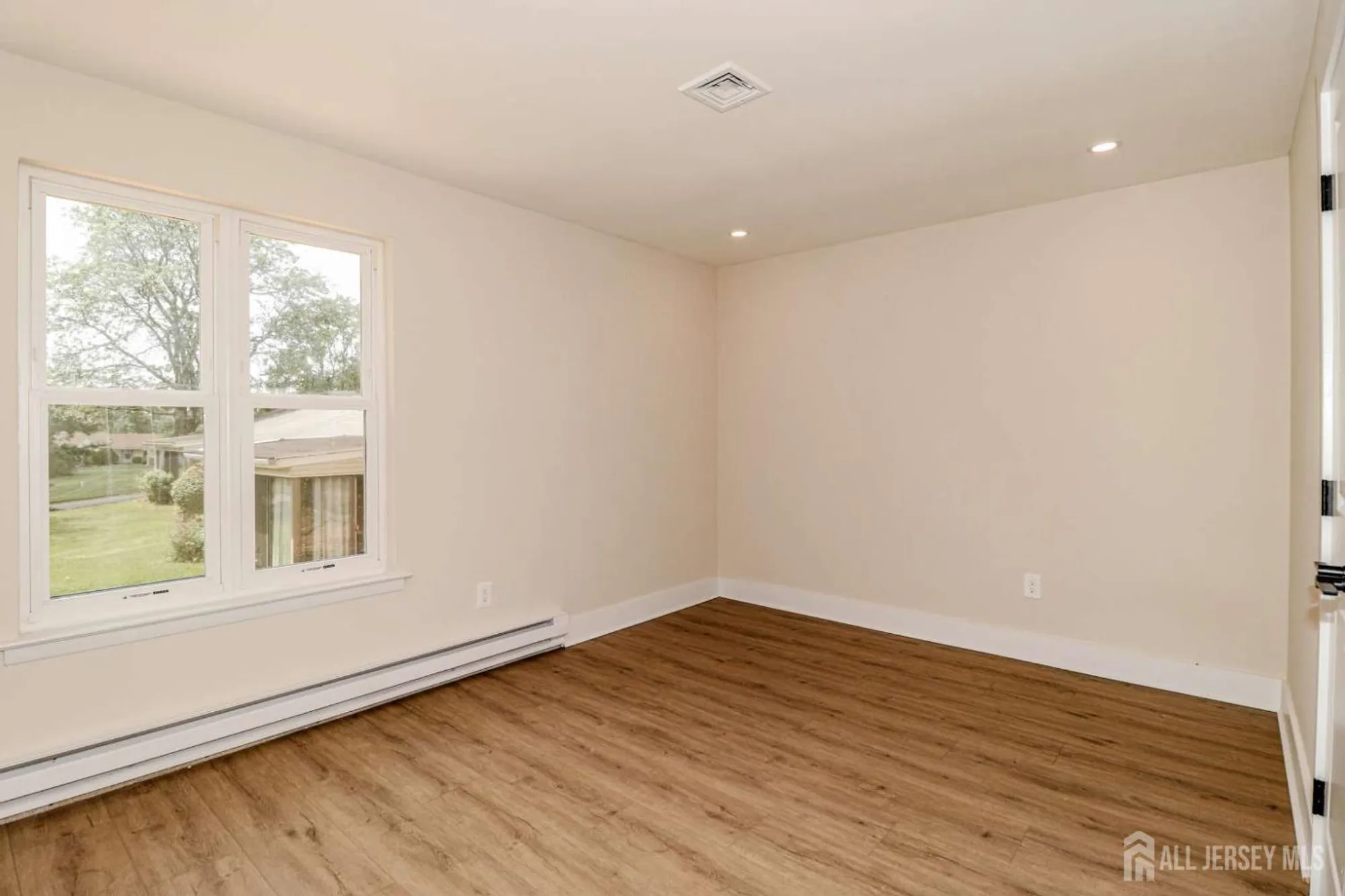 Property Slideshow image 20 of 22 | 94 salix plz a, Monroe, NJ, 08831