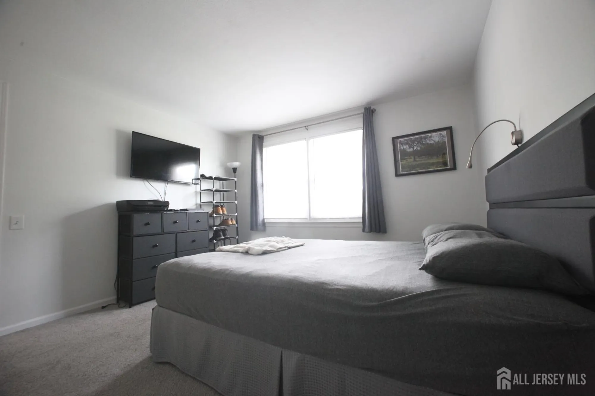 Property Slideshow image 8 of 16 | 103n gloucester way, Monroe, NJ, 08831