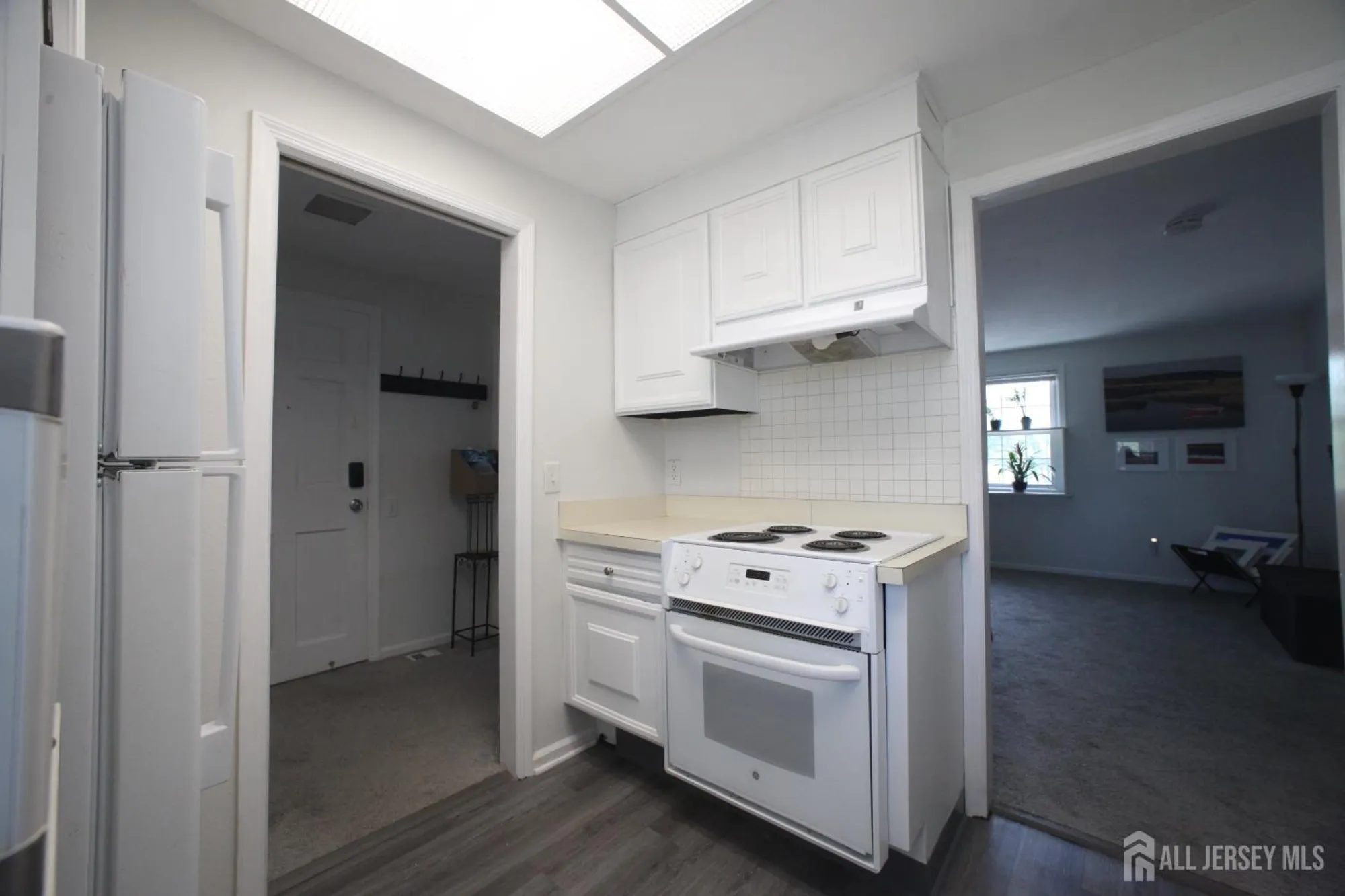 Property Slideshow image 6 of 16 | 103n gloucester way, Monroe, NJ, 08831