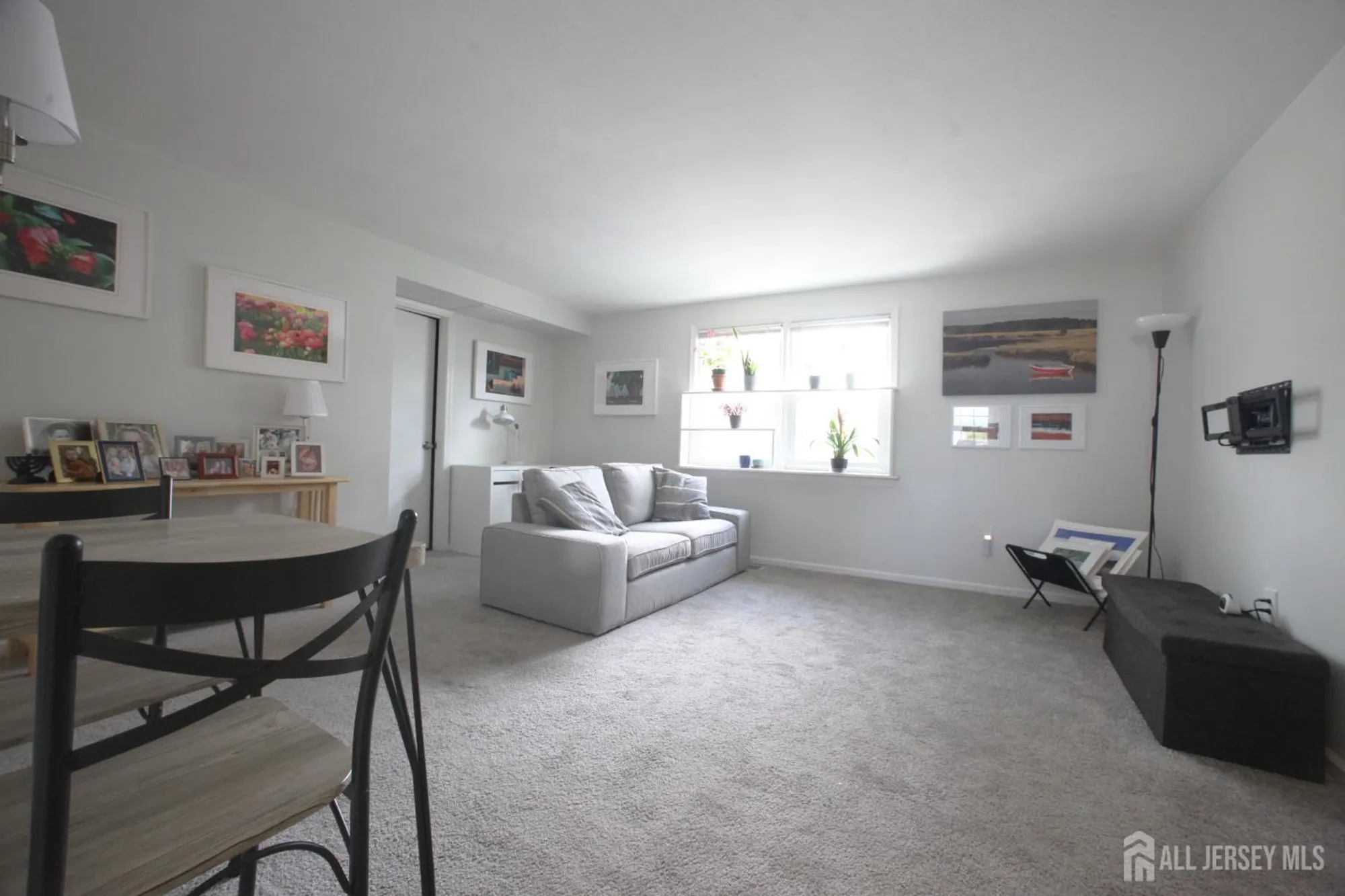 Property Slideshow image 4 of 16 | 103n gloucester way, Monroe, NJ, 08831