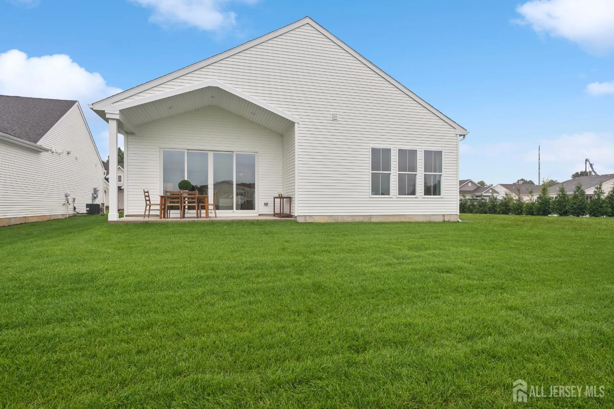 Property Slideshow image 2 of 40 | 8 mount dr # 9, Plainsboro, NJ, 08536