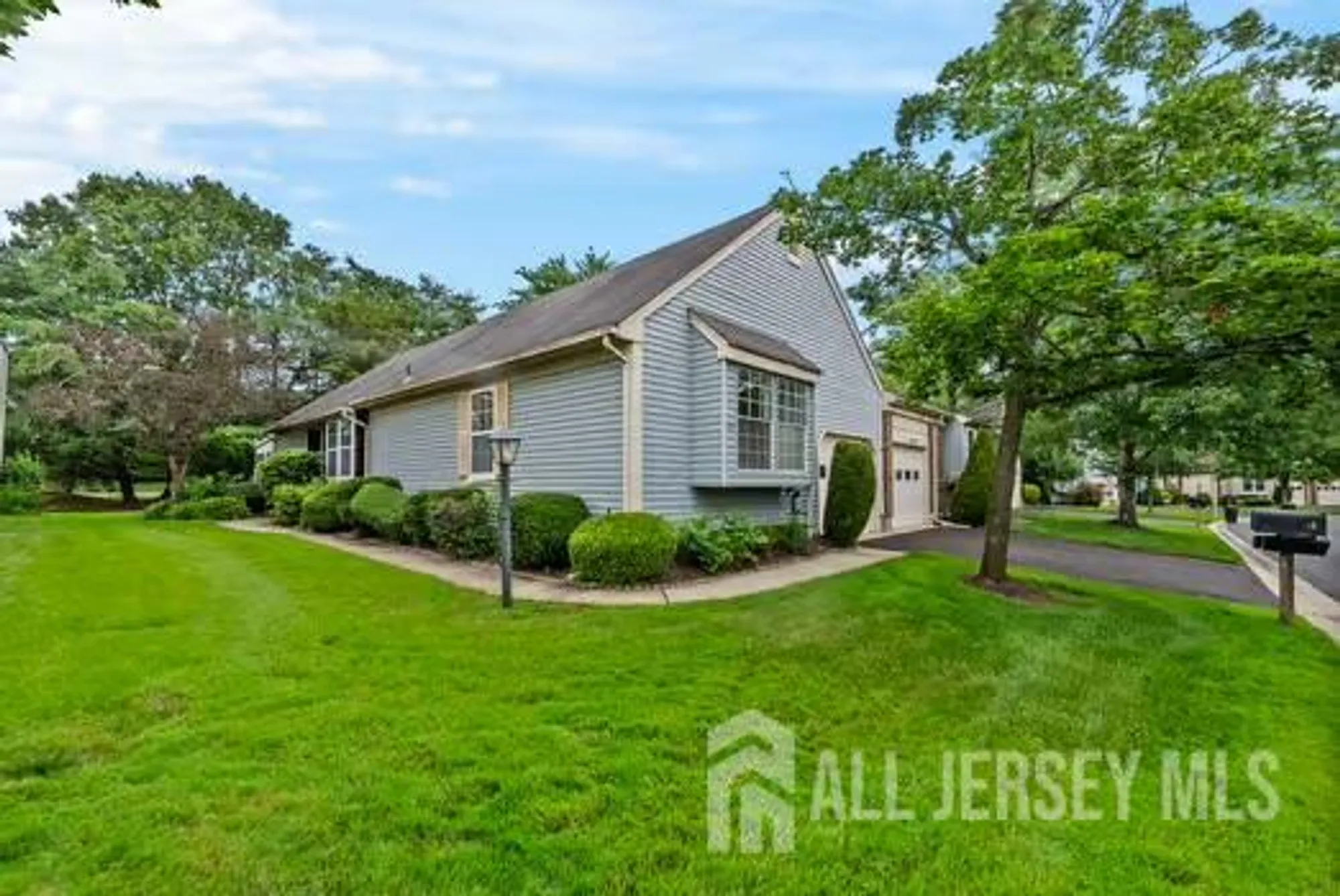 Property Slideshow image 2 of 15 | 15 betsy ross dr b, Monroe, NJ, 08831