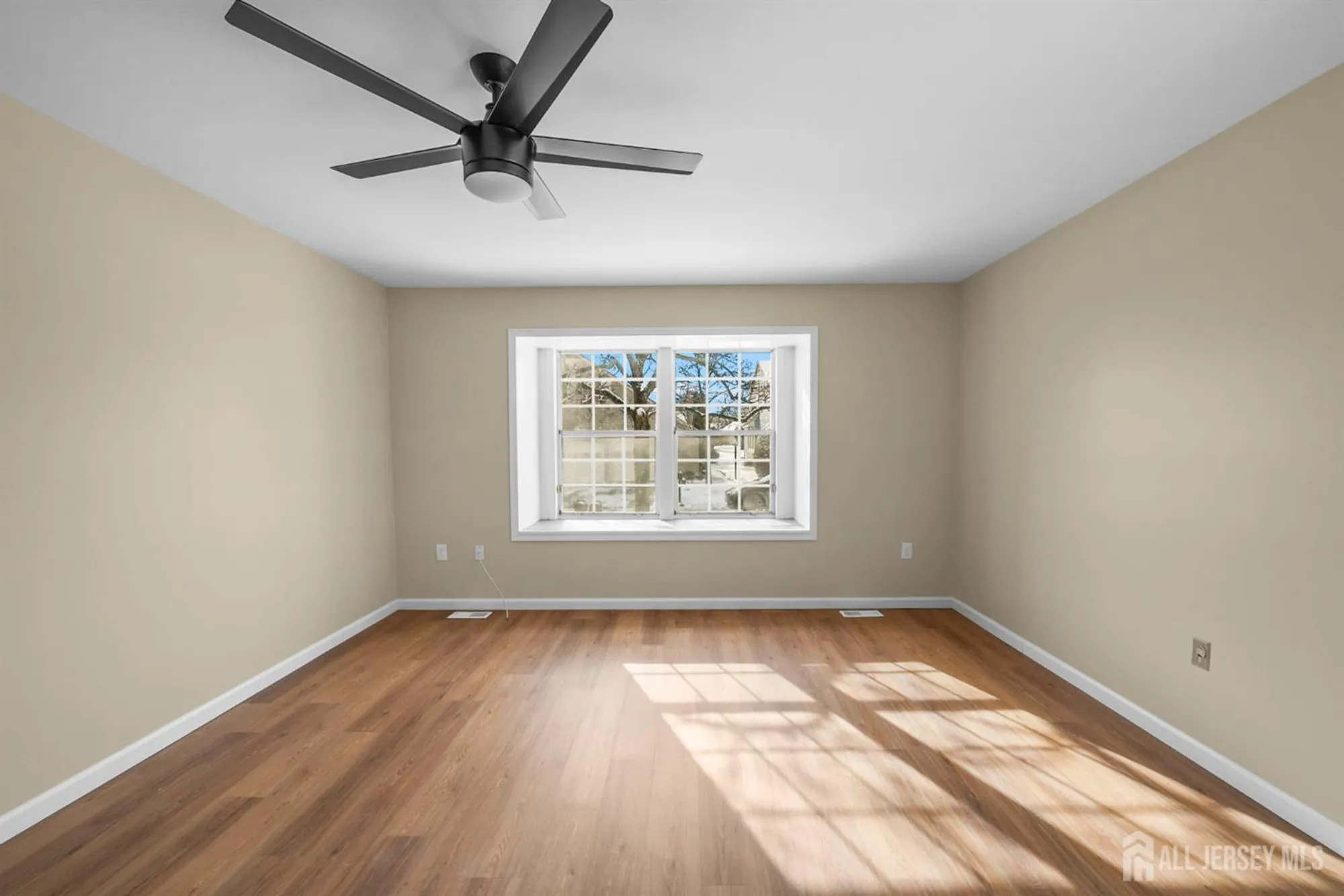 Property Slideshow image 7 of 15 | 15 betsy ross dr b, Monroe, NJ, 08831