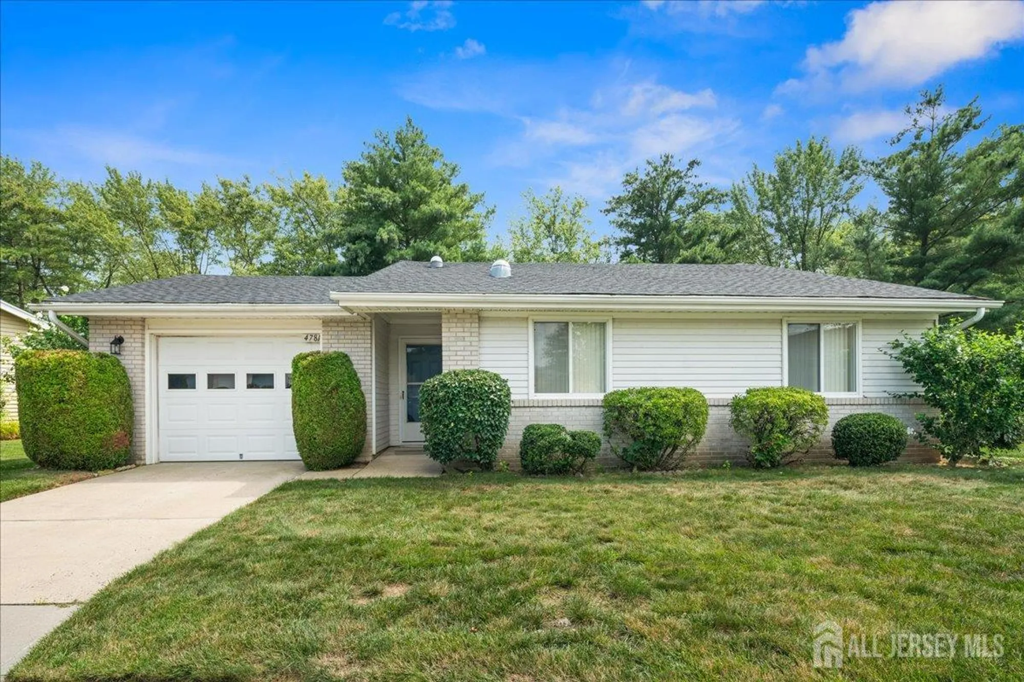 Property Slideshow image 1 of 25 | 478 fairton dr 478a, Monroe, NJ, 08831