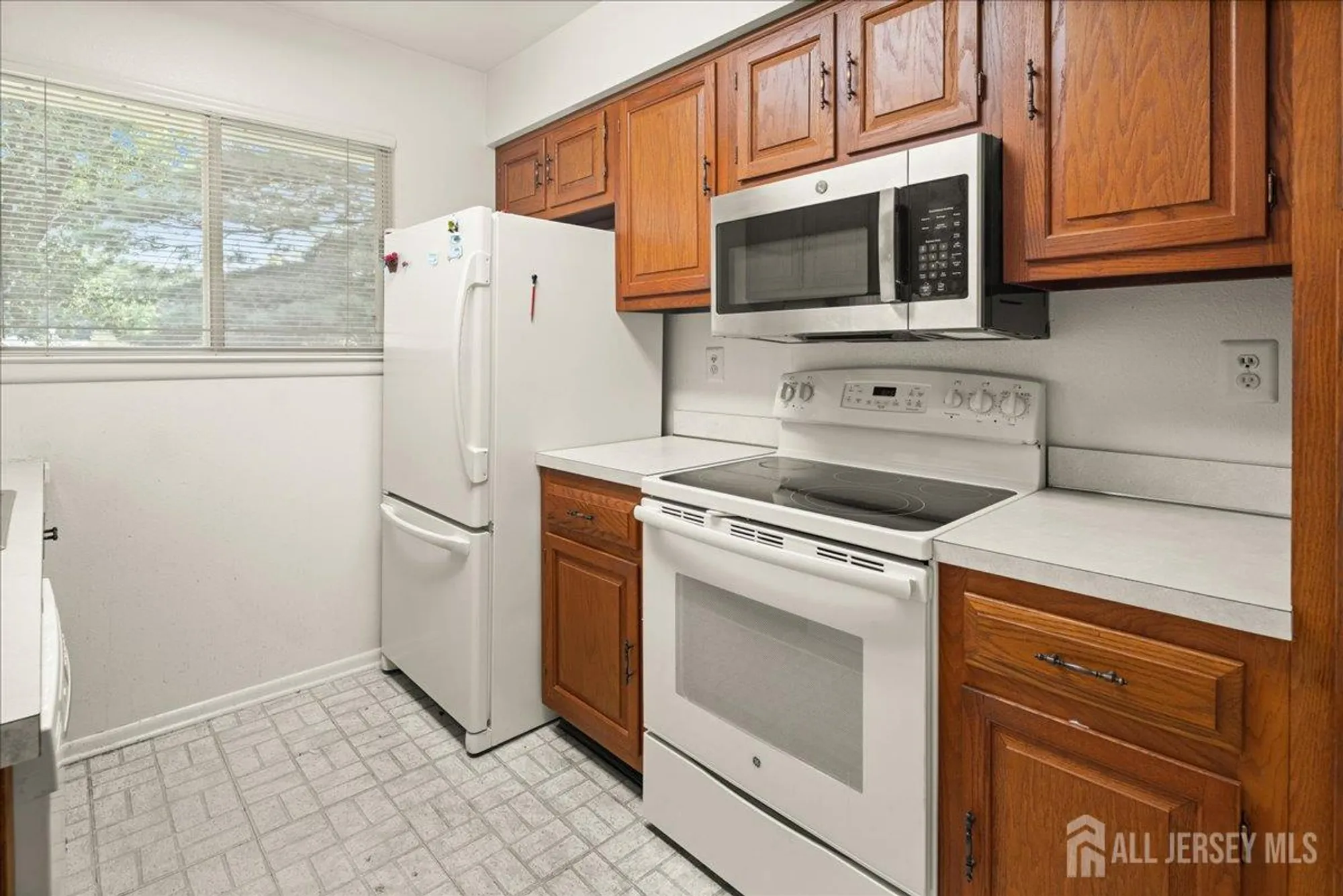 Property Slideshow image 11 of 25 | 478 fairton dr 478a, Monroe, NJ, 08831