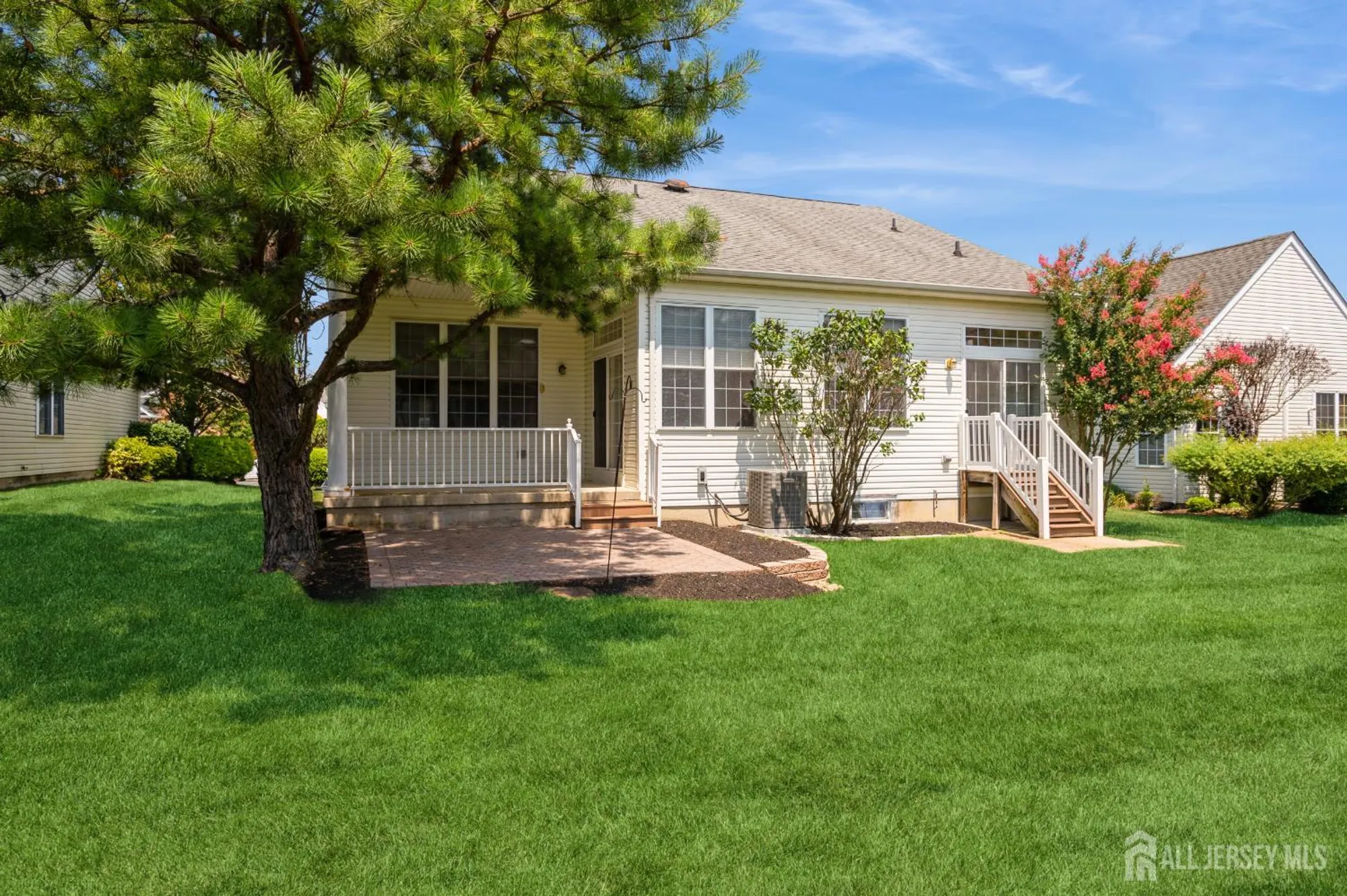 Property Slideshow image 23 of 38 | 9 glen eagles way, Monroe, NJ, 08831