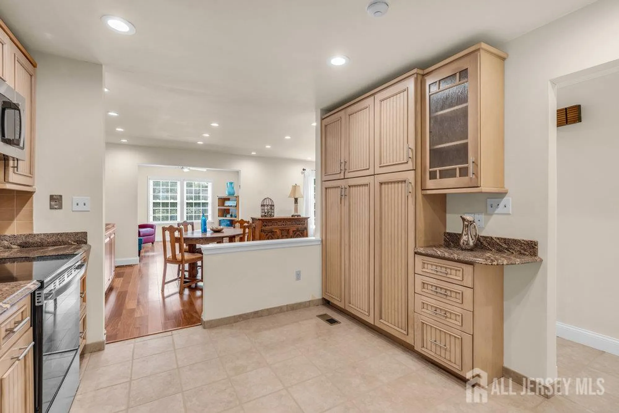 Property Slideshow image 21 of 47 | 8 ethan allen dr a, Monroe, NJ, 08831