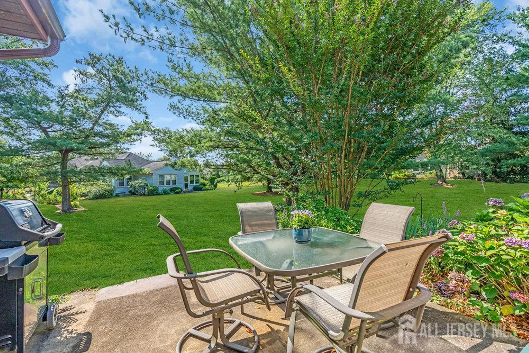 Property Slideshow image 4 of 47 | 8 ethan allen dr a, Monroe, NJ, 08831