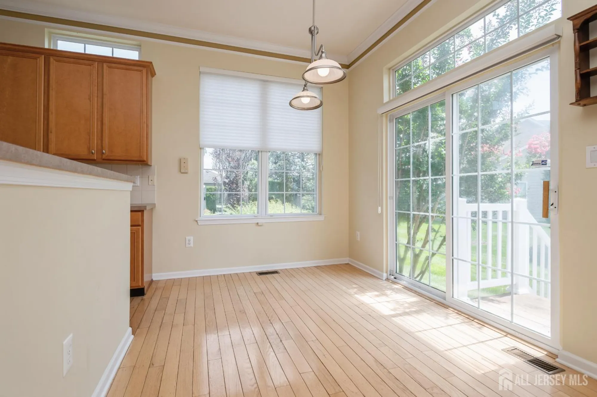 Property Slideshow image 13 of 38 | 9 glen eagles way, Monroe, NJ, 08831