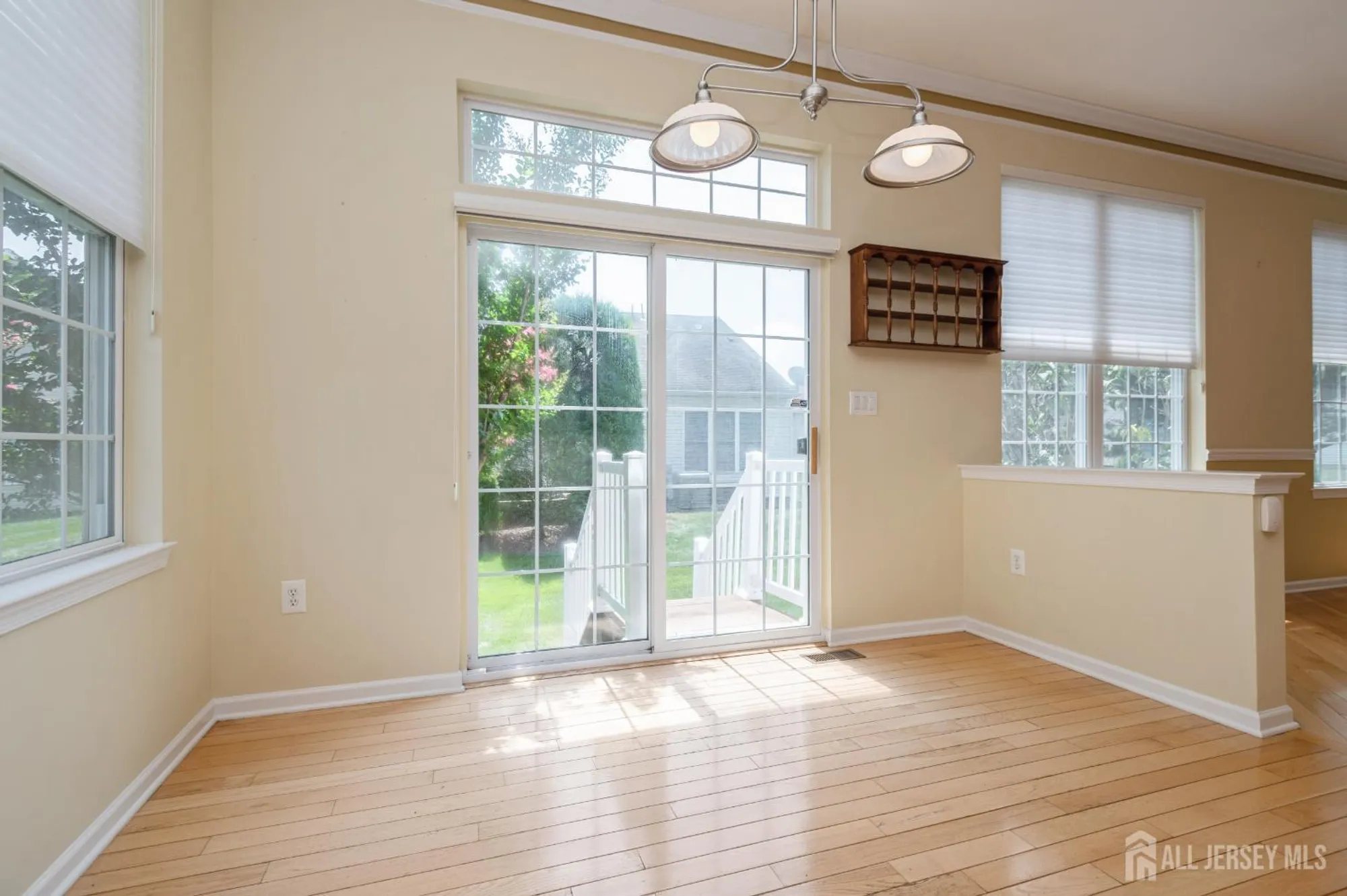 Property Slideshow image 14 of 38 | 9 glen eagles way, Monroe, NJ, 08831