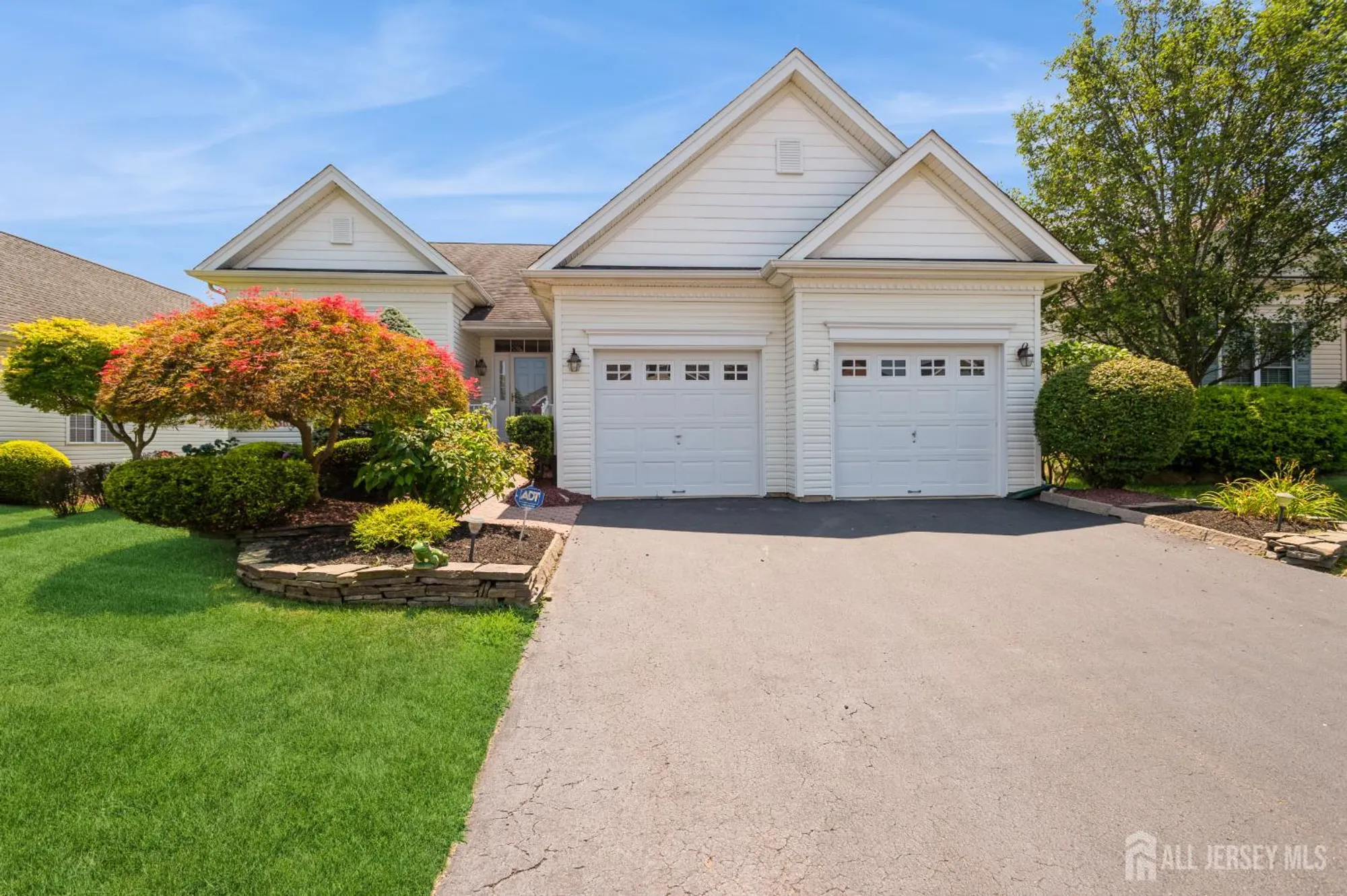 Property Slideshow image 1 of 38 | 9 glen eagles way, Monroe, NJ, 08831