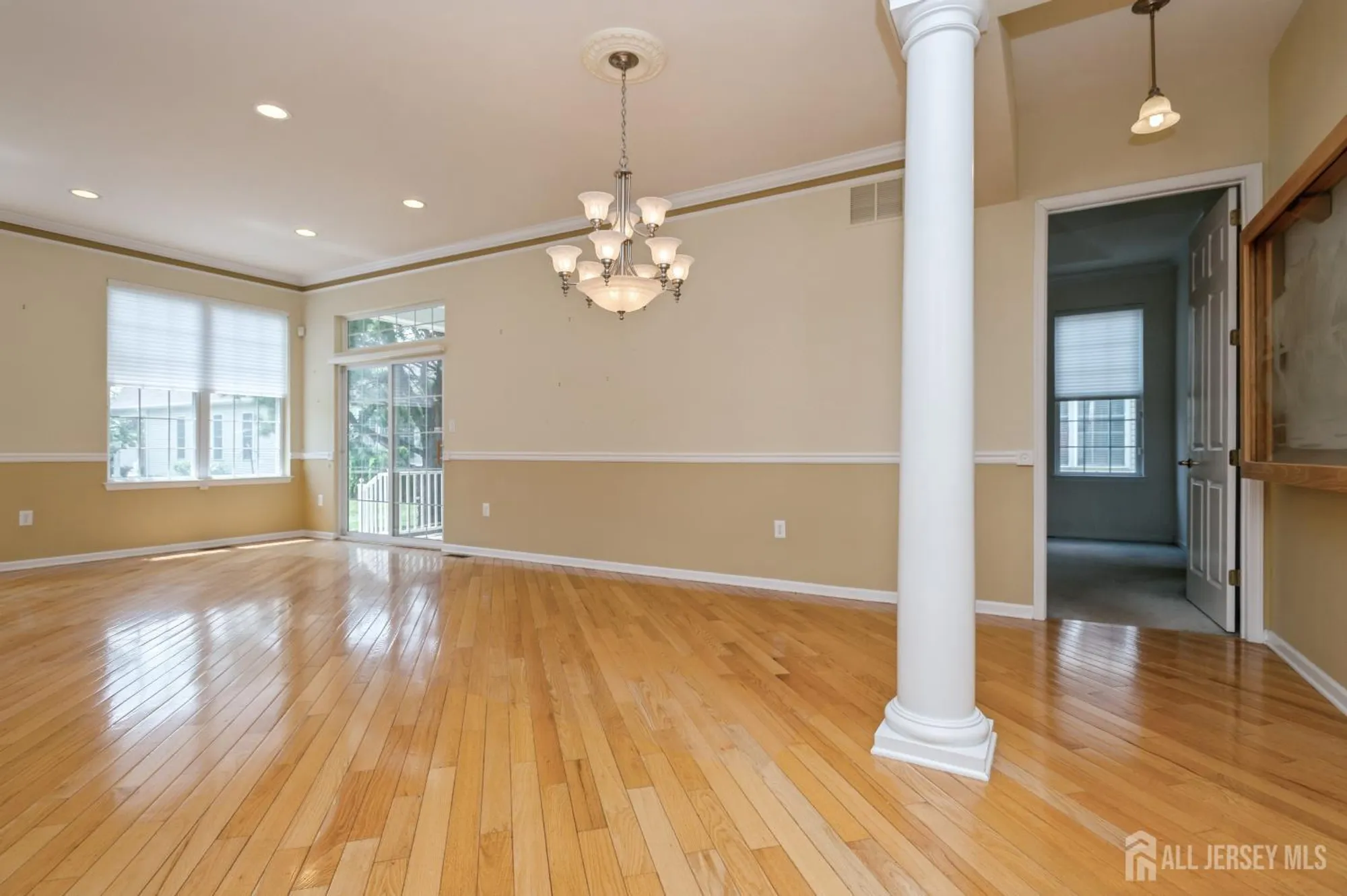 Property Slideshow image 6 of 38 | 9 glen eagles way, Monroe, NJ, 08831