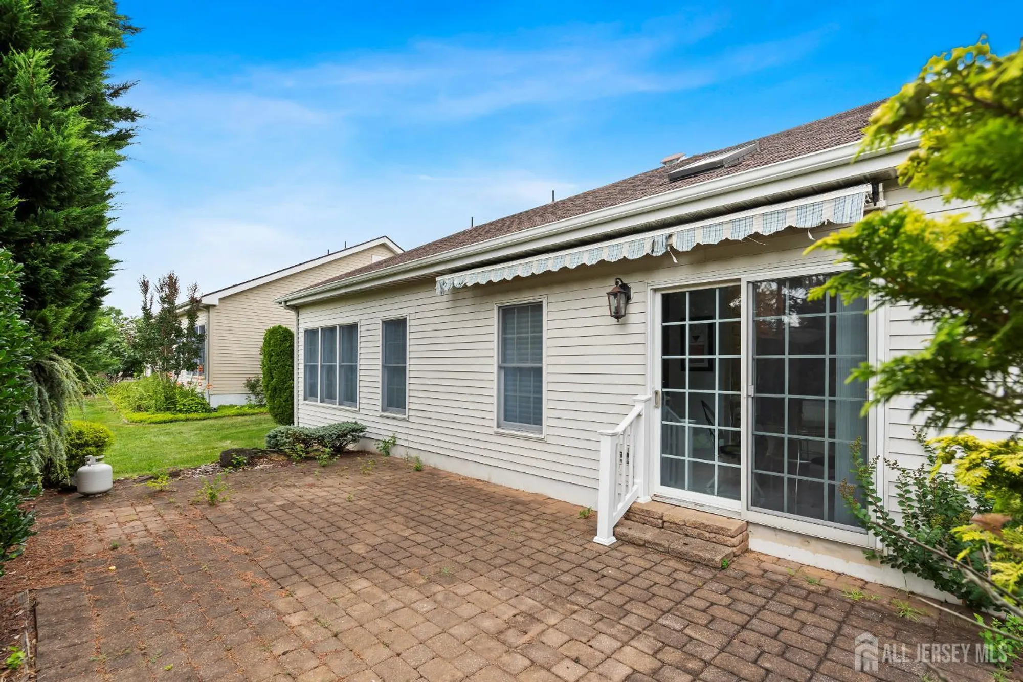 Property Slideshow image 24 of 32 | 22 chandler ct, Monroe, NJ, 08831