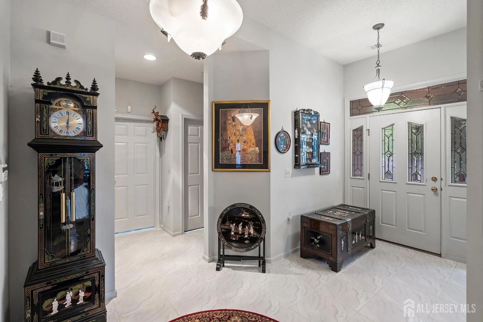 Property Slideshow image 4 of 32 | 22 chandler ct, Monroe, NJ, 08831