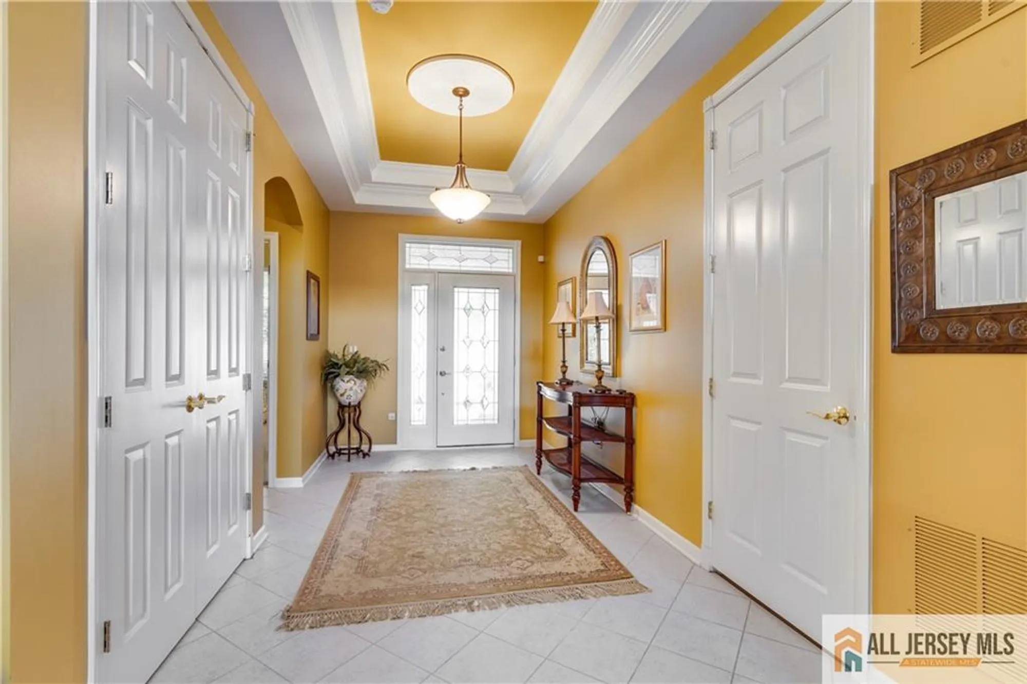 Property Slideshow image 4 of 28 | 77 andover dr, Kendall Park, NJ, 08824