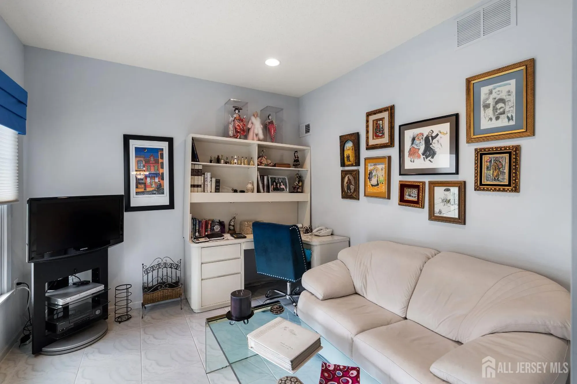 Property Slideshow image 22 of 32 | 22 chandler ct, Monroe, NJ, 08831