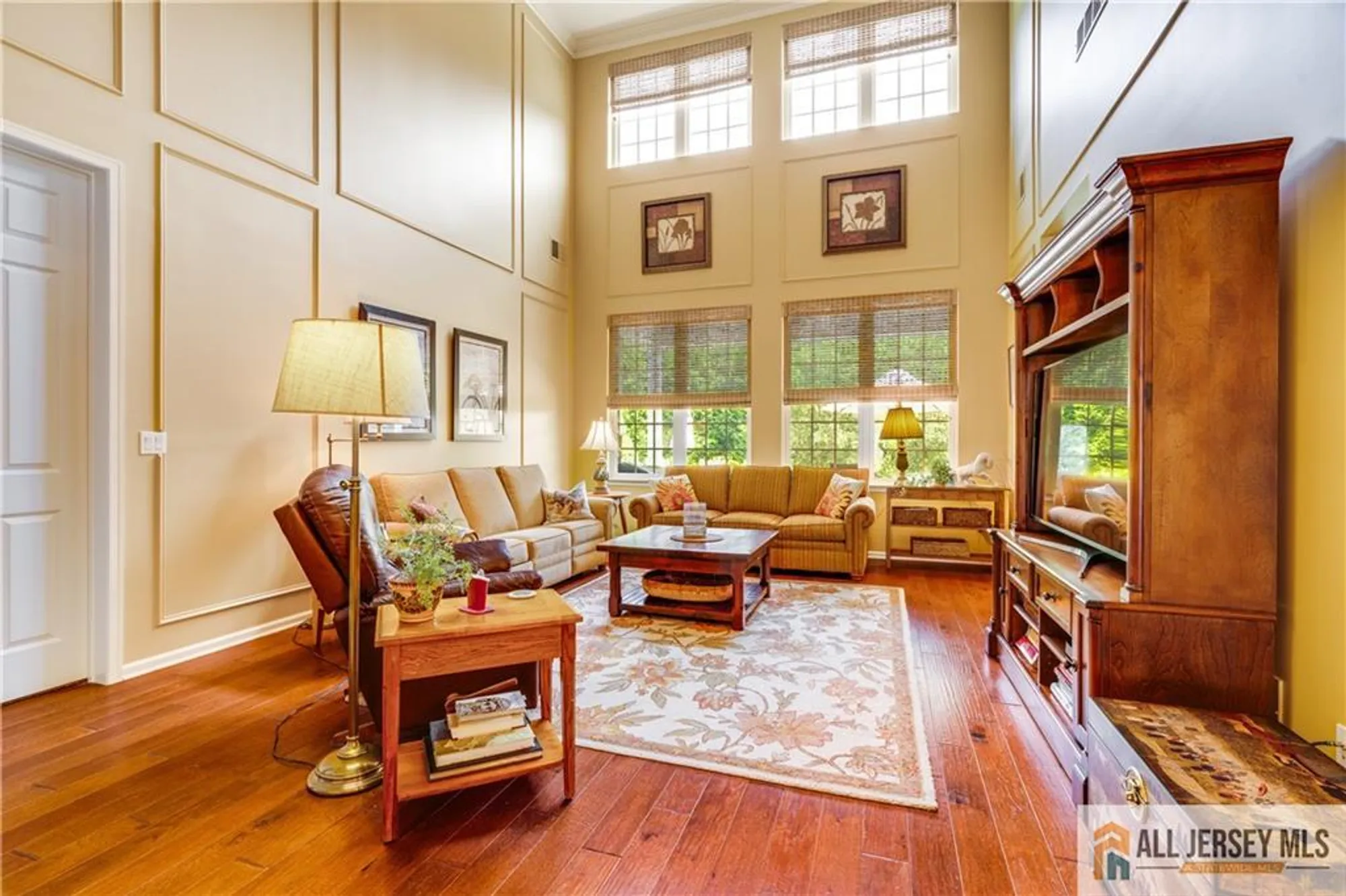 Property Slideshow image 8 of 28 | 77 andover dr, Kendall Park, NJ, 08824