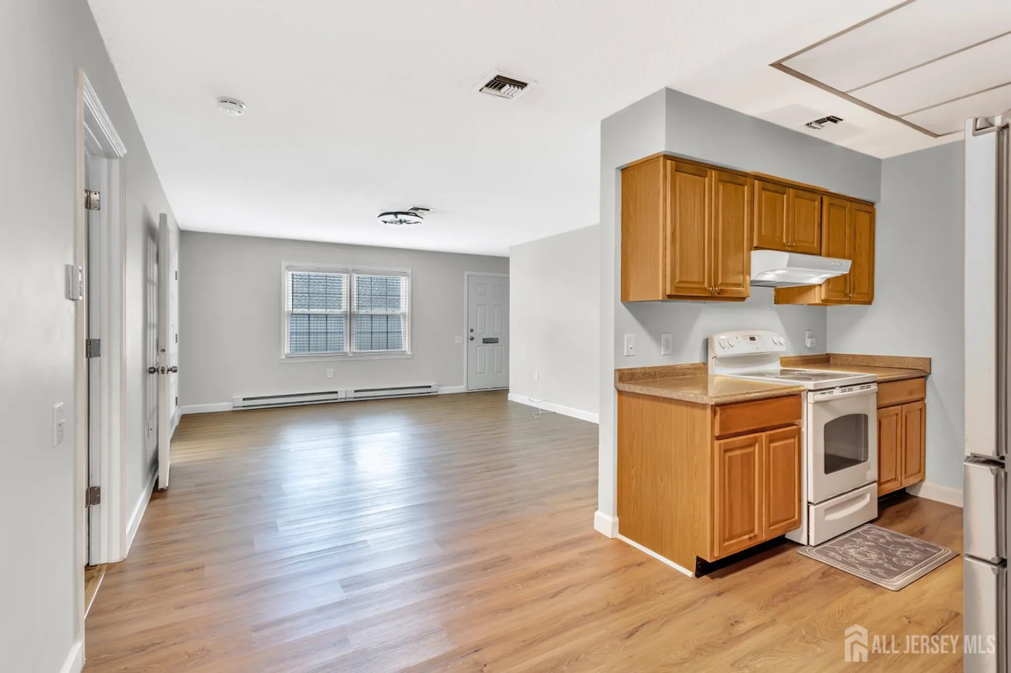 Property Slideshow image 9 of 25 | 326 nantuckett ln a, Monroe, NJ, 08831