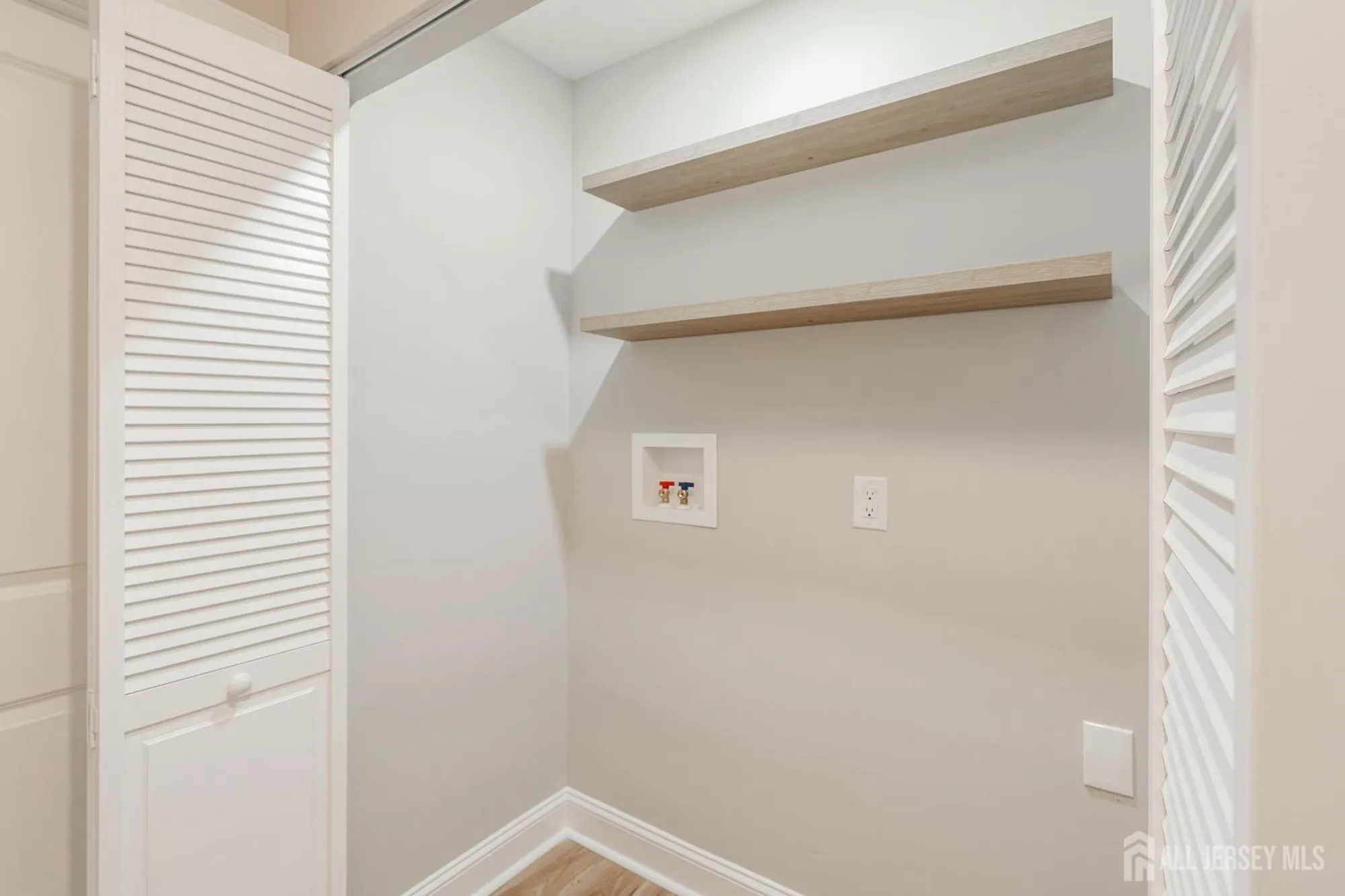 Property Slideshow image 23 of 27 | 95 carlisle rd, Toms River, NJ, 08757