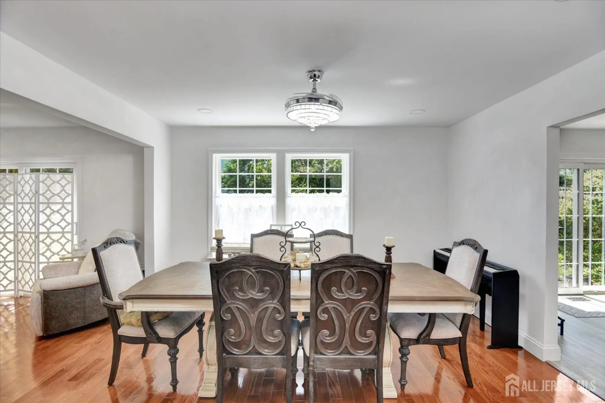 Property Slideshow image 10 of 31 | 20 john hancock dr, Monroe, NJ, 08831