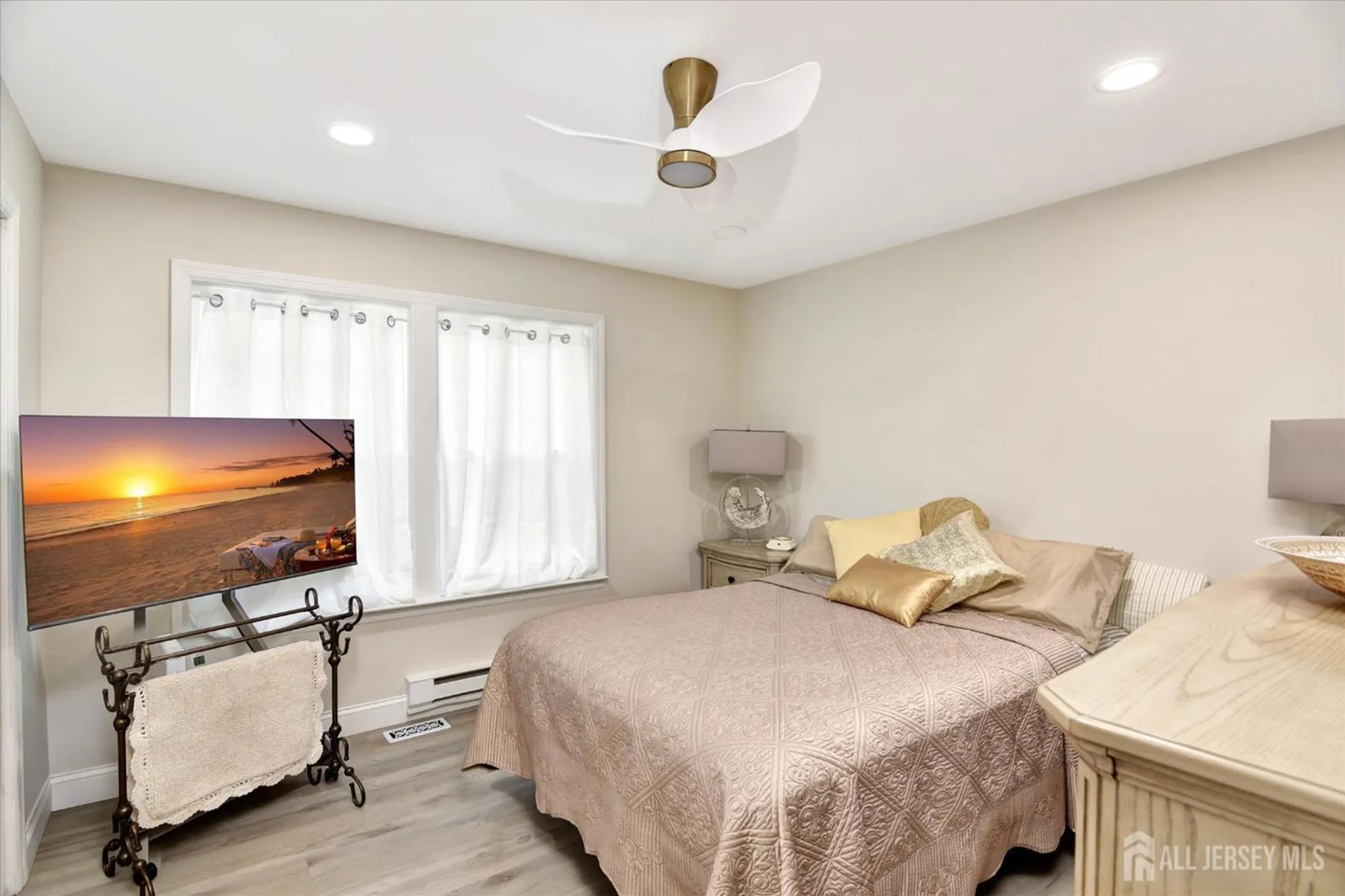 Property Slideshow image 19 of 31 | 20 john hancock dr, Monroe, NJ, 08831