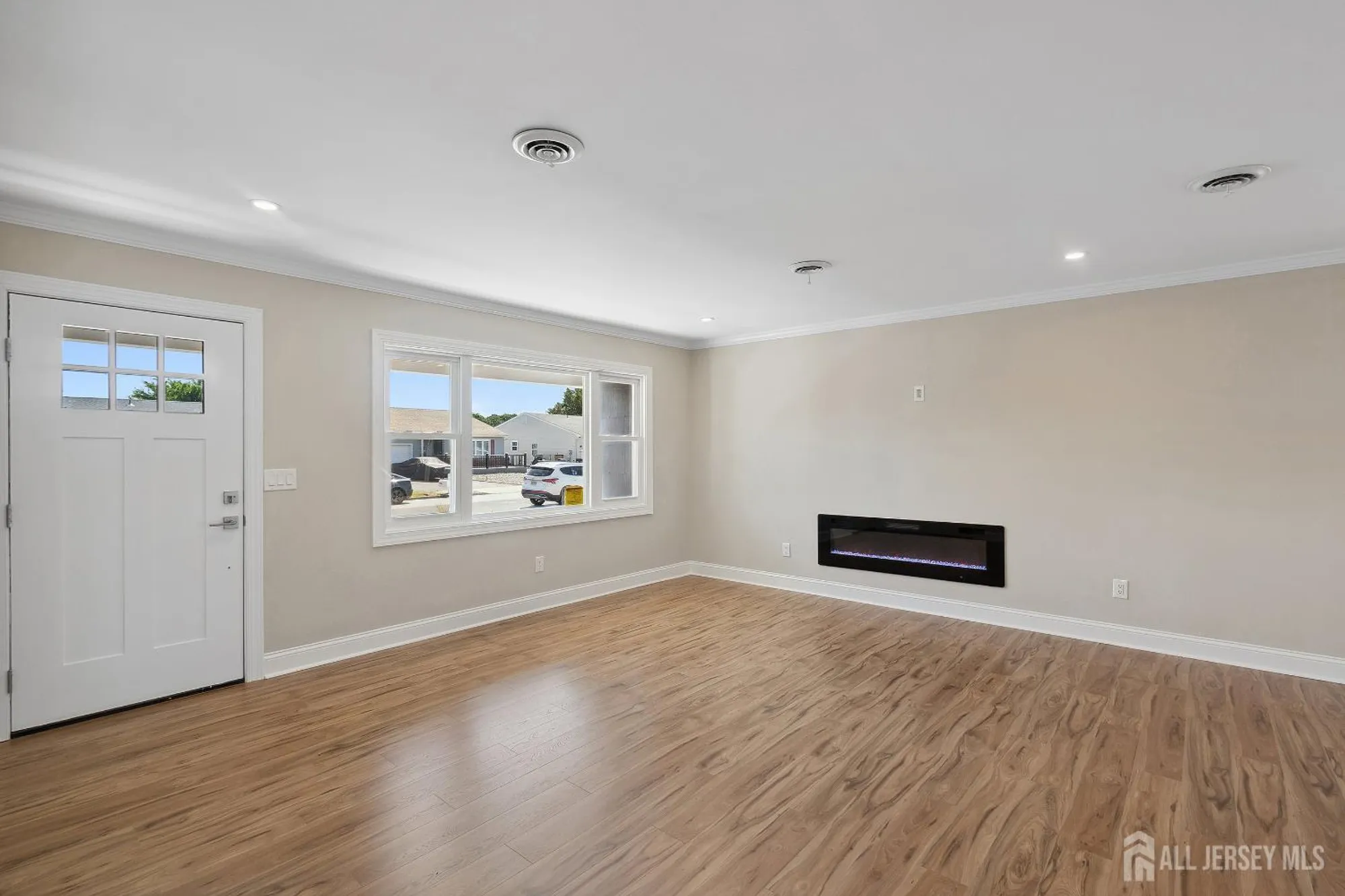 Property Slideshow image 7 of 27 | 95 carlisle rd, Toms River, NJ, 08757