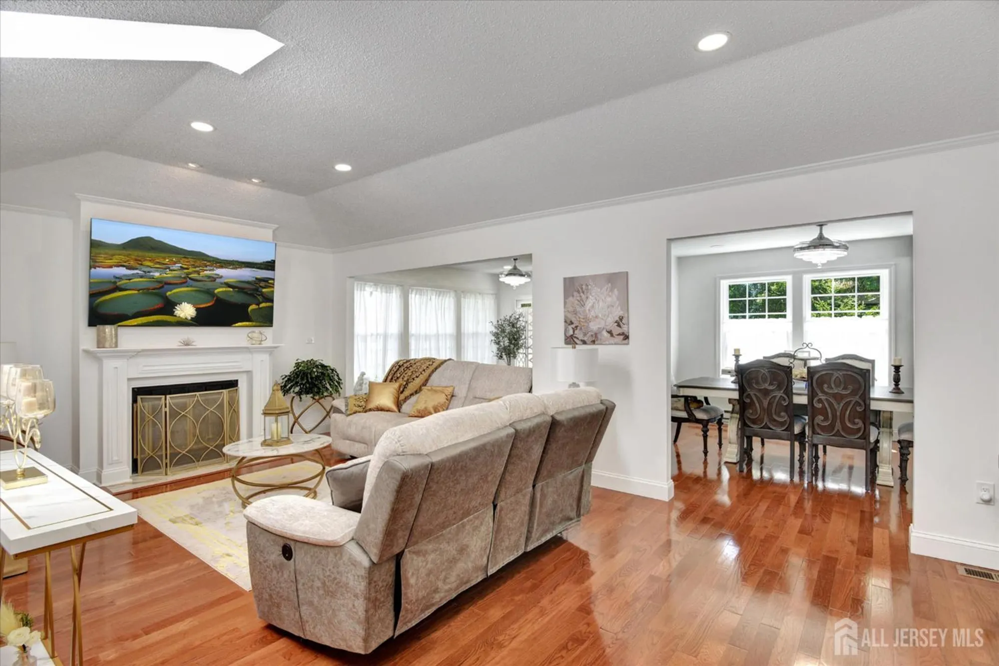 Property Slideshow image 13 of 31 | 20 john hancock dr, Monroe, NJ, 08831