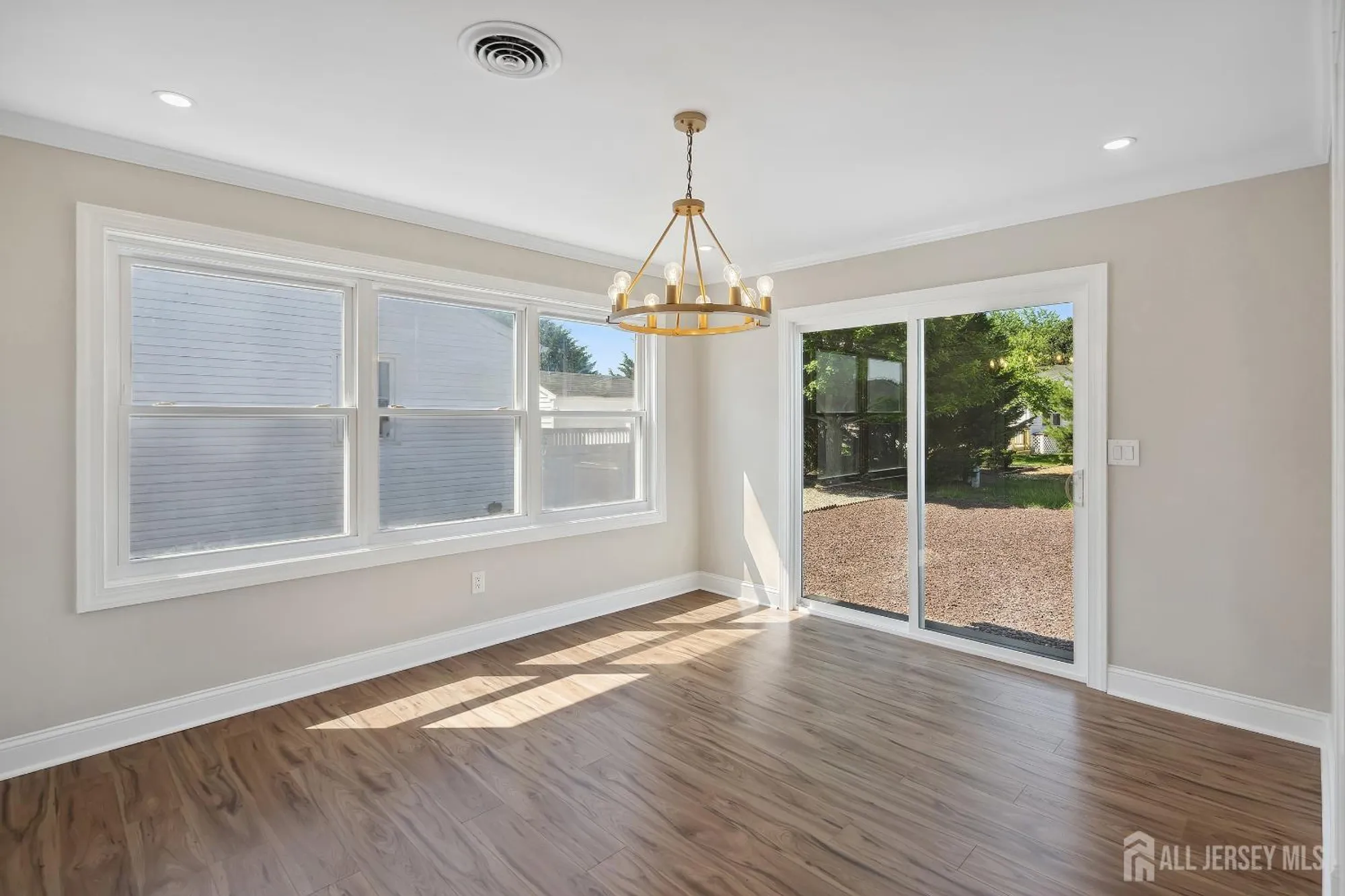 Property Slideshow image 13 of 27 | 95 carlisle rd, Toms River, NJ, 08757