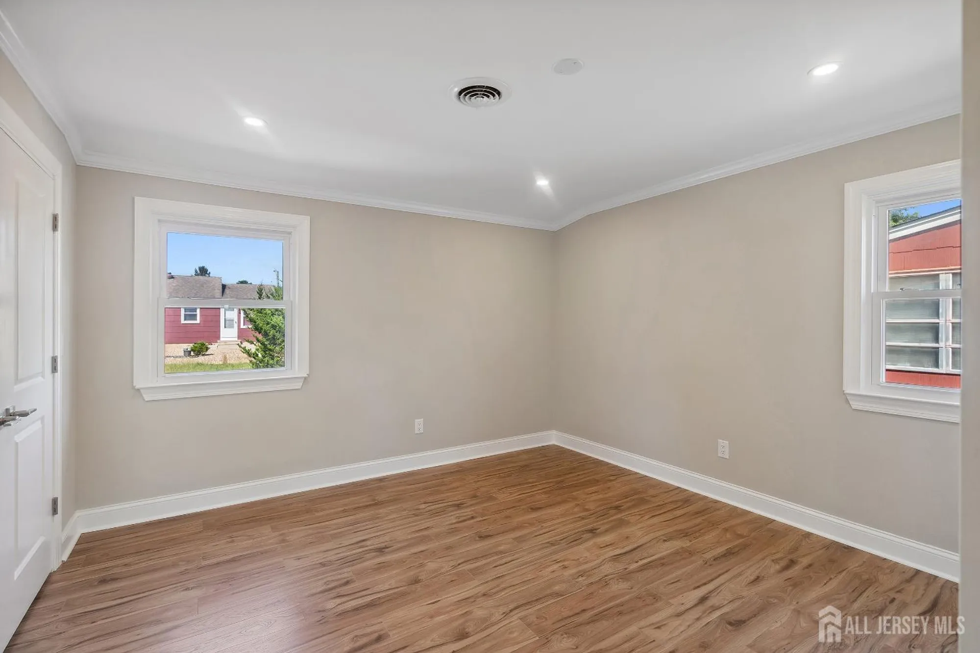 Property Slideshow image 15 of 27 | 95 carlisle rd, Toms River, NJ, 08757