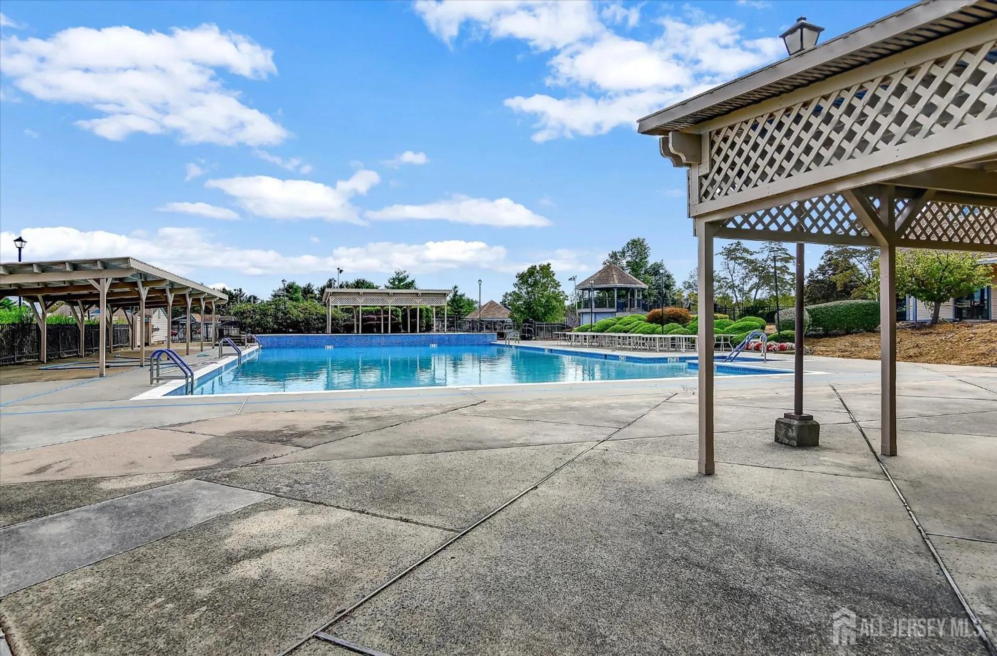 Property Slideshow image 26 of 31 | 20 john hancock dr, Monroe, NJ, 08831