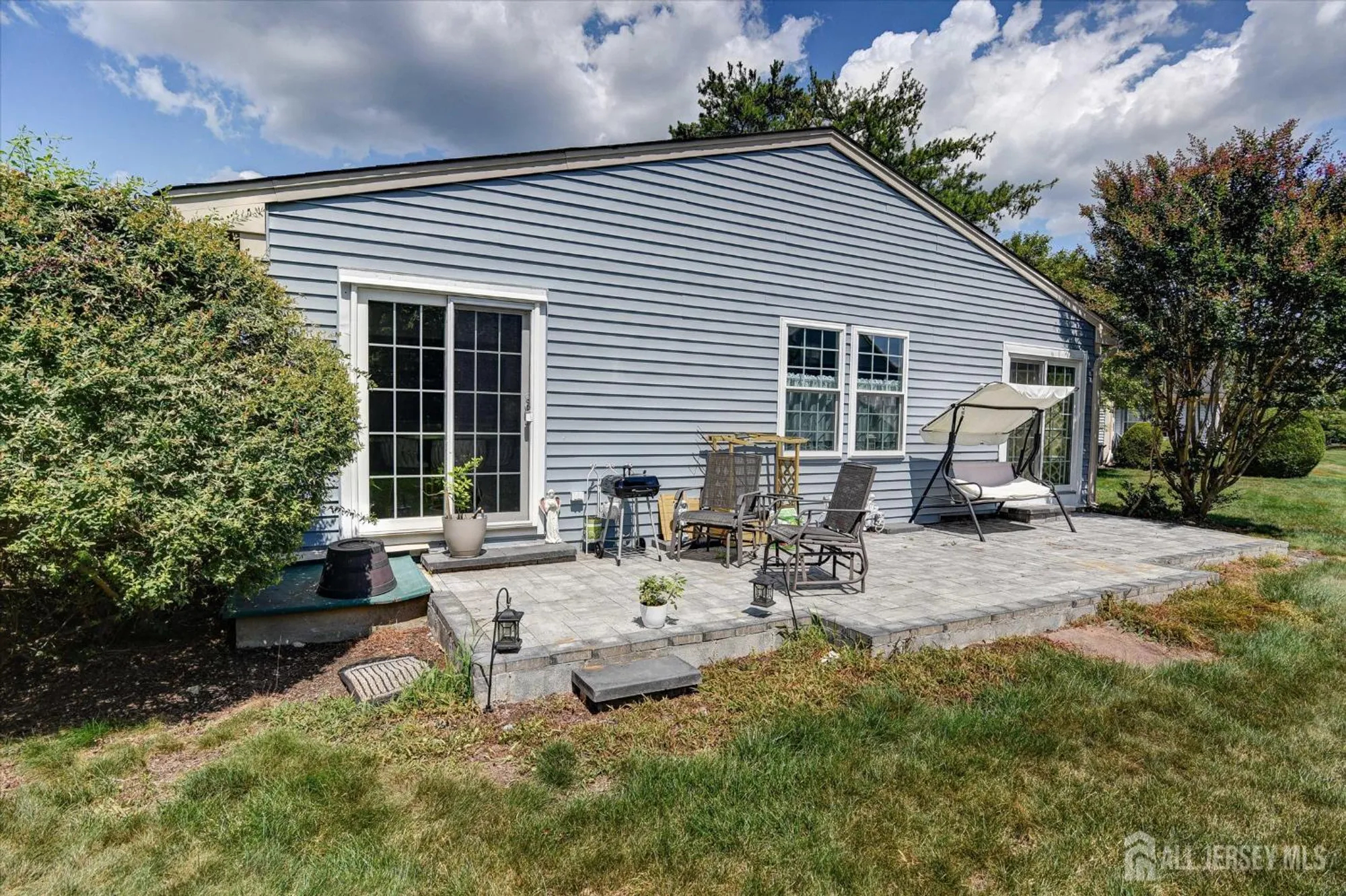 Property Slideshow image 23 of 31 | 20 john hancock dr, Monroe, NJ, 08831