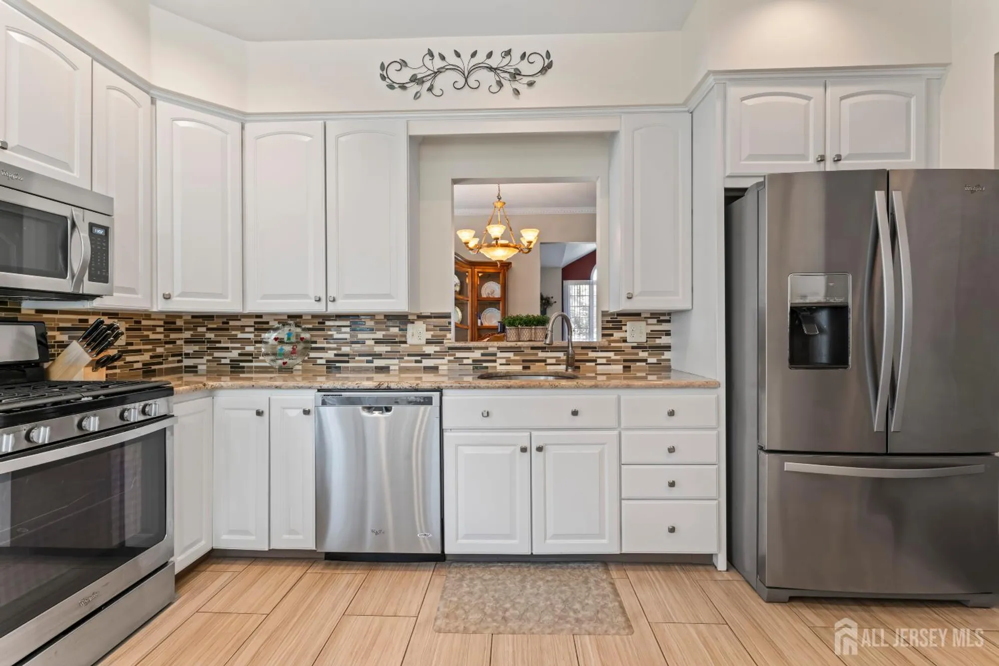 Property Slideshow image 7 of 30 | 52 stonewyck pl, Monroe, NJ, 08831