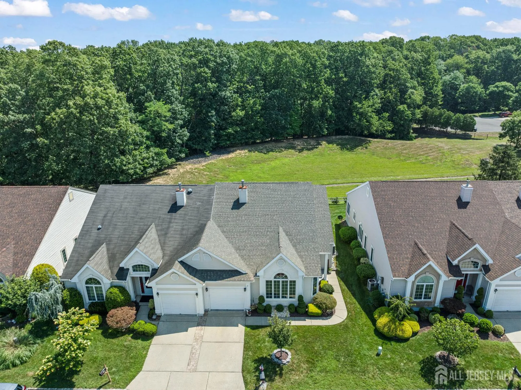 Property Slideshow image 4 of 30 | 52 stonewyck pl, Monroe, NJ, 08831