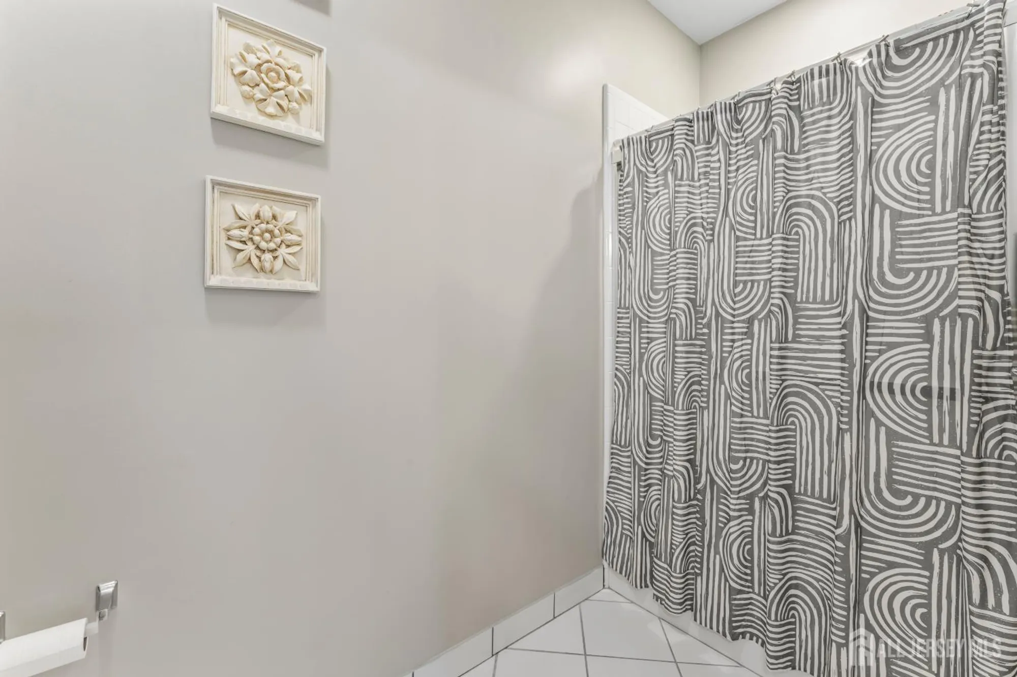 Property Slideshow image 27 of 30 | 52 stonewyck pl, Monroe, NJ, 08831