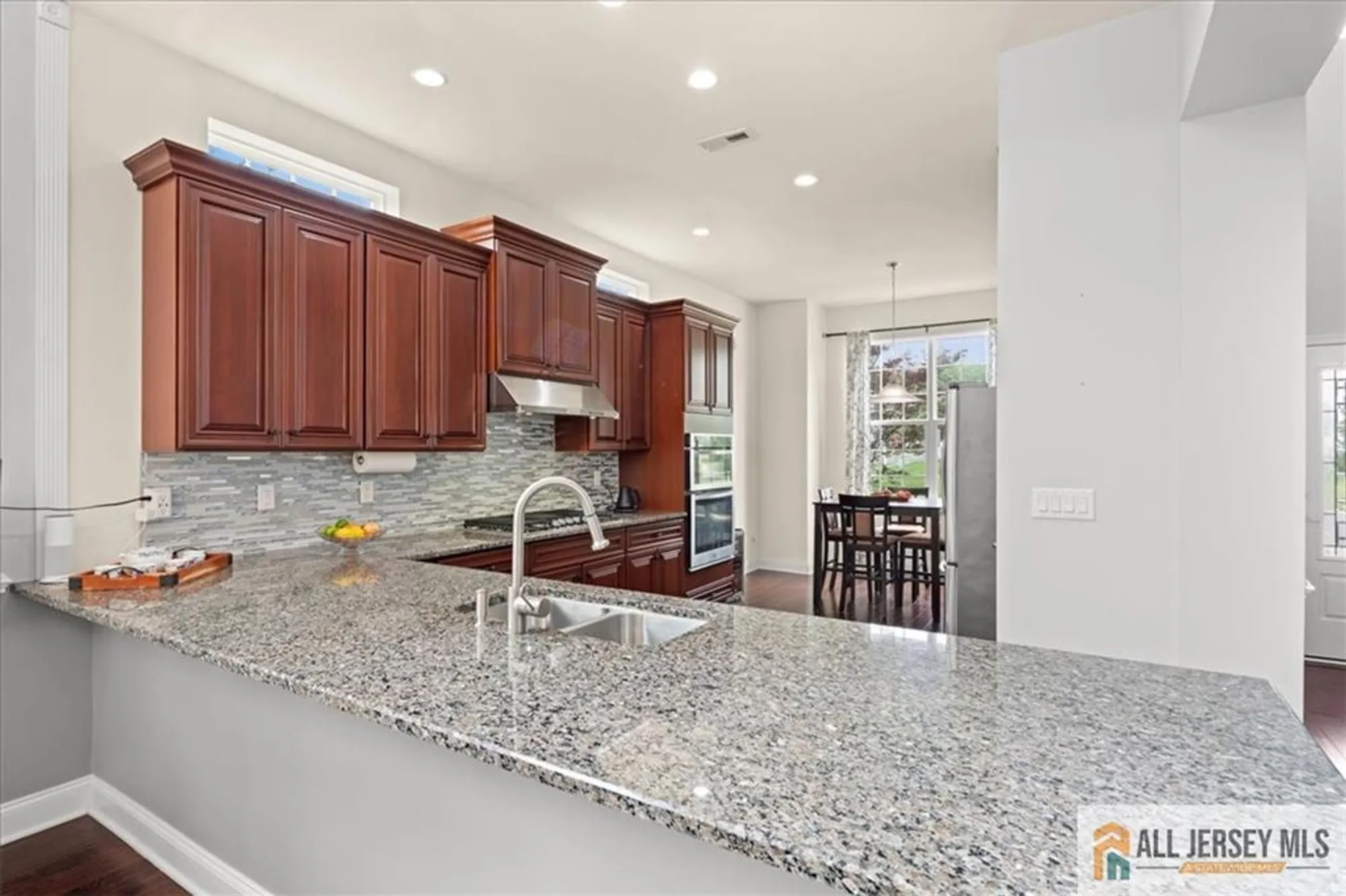 Property Slideshow image 7 of 61 | 19 dunwell dr, Kendall Park, NJ, 08824