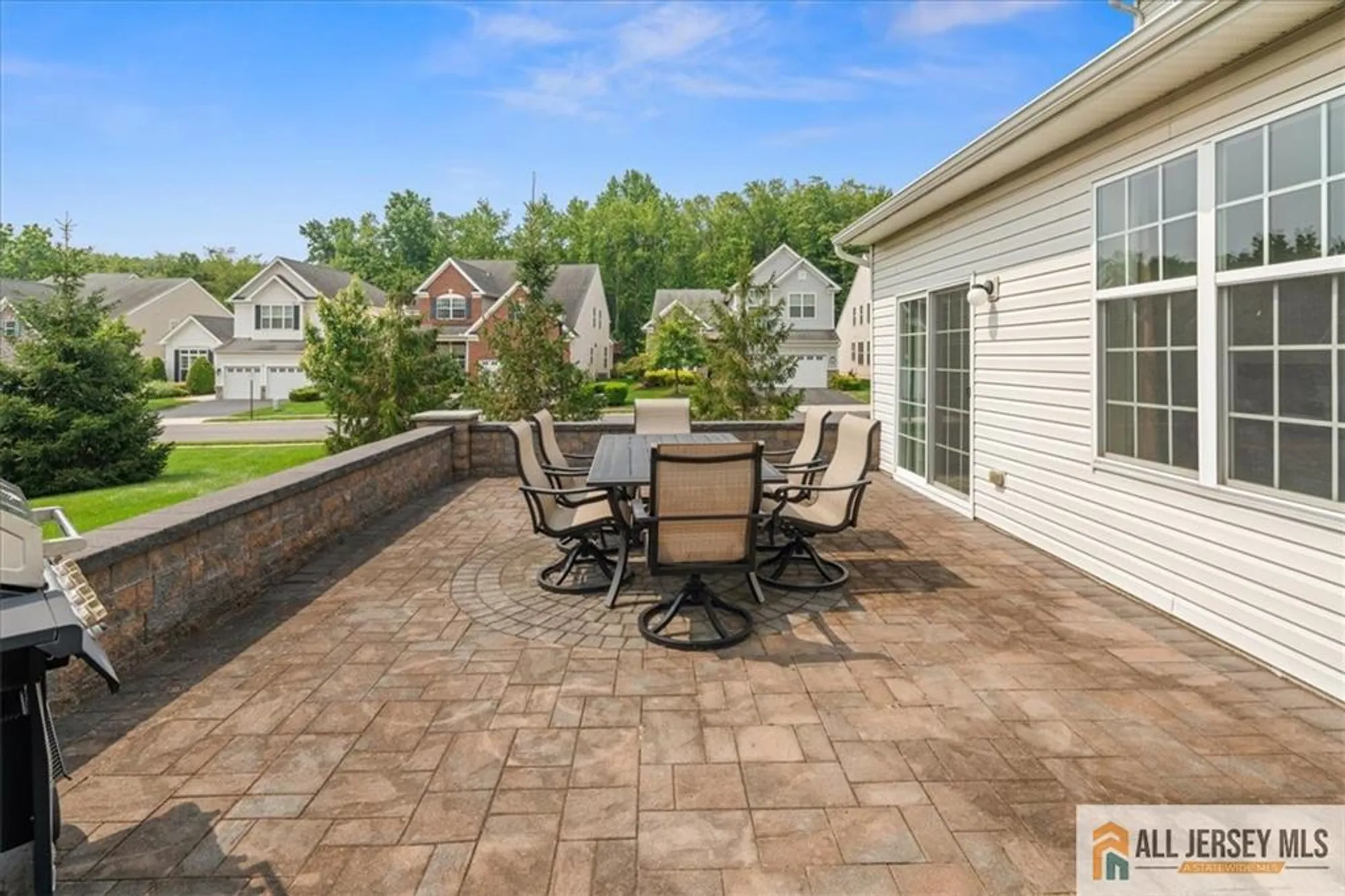 Property Slideshow image 43 of 61 | 19 dunwell dr, Kendall Park, NJ, 08824