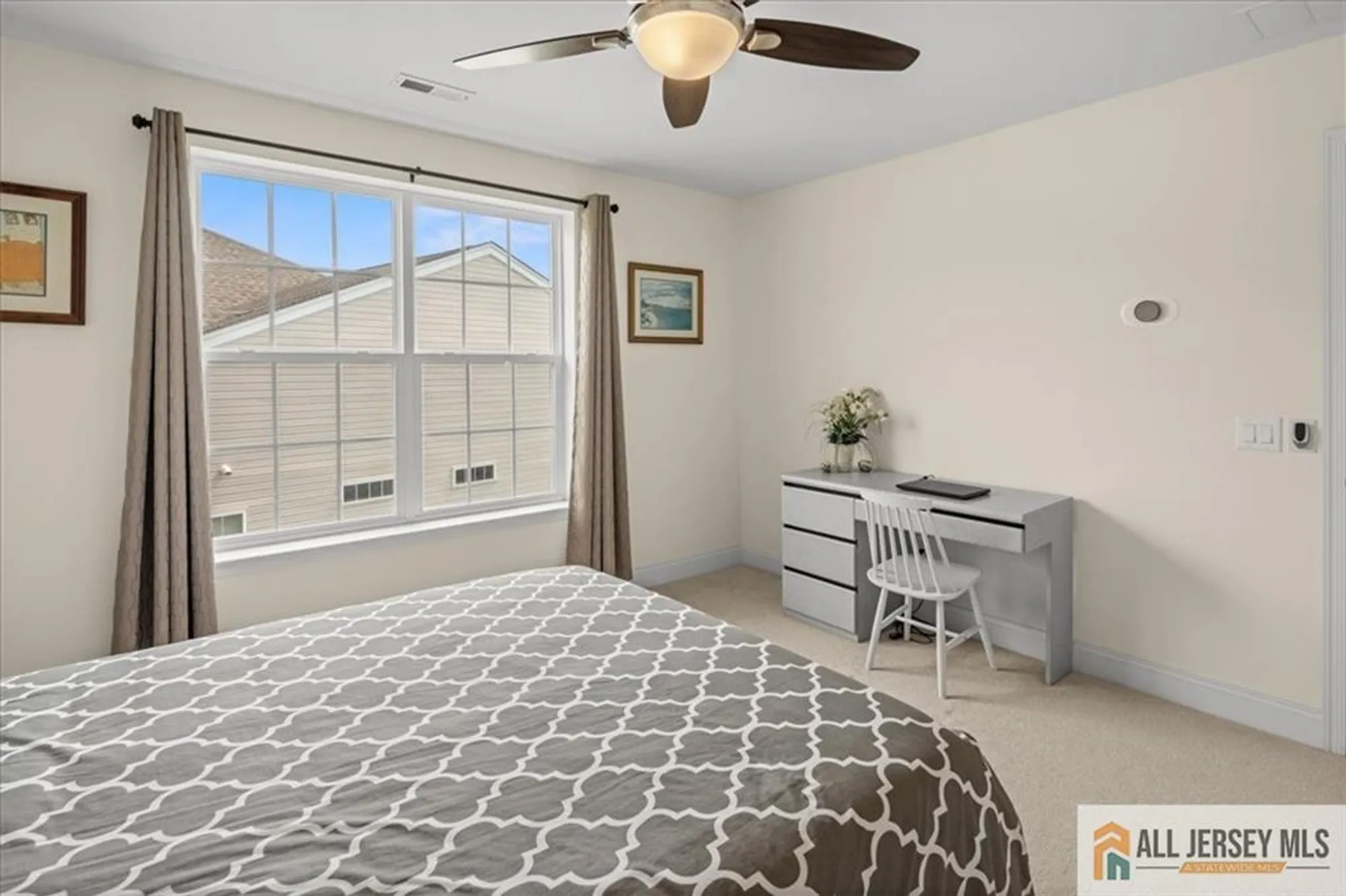 Property Slideshow image 37 of 61 | 19 dunwell dr, Kendall Park, NJ, 08824